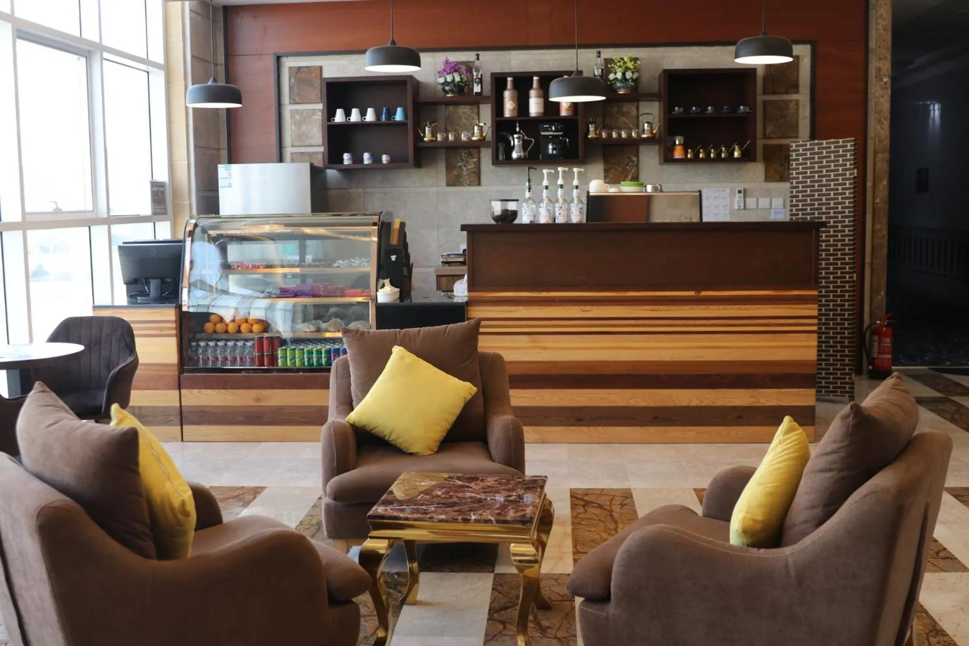 Restaurant/places to eat in فندق درة الرؤية