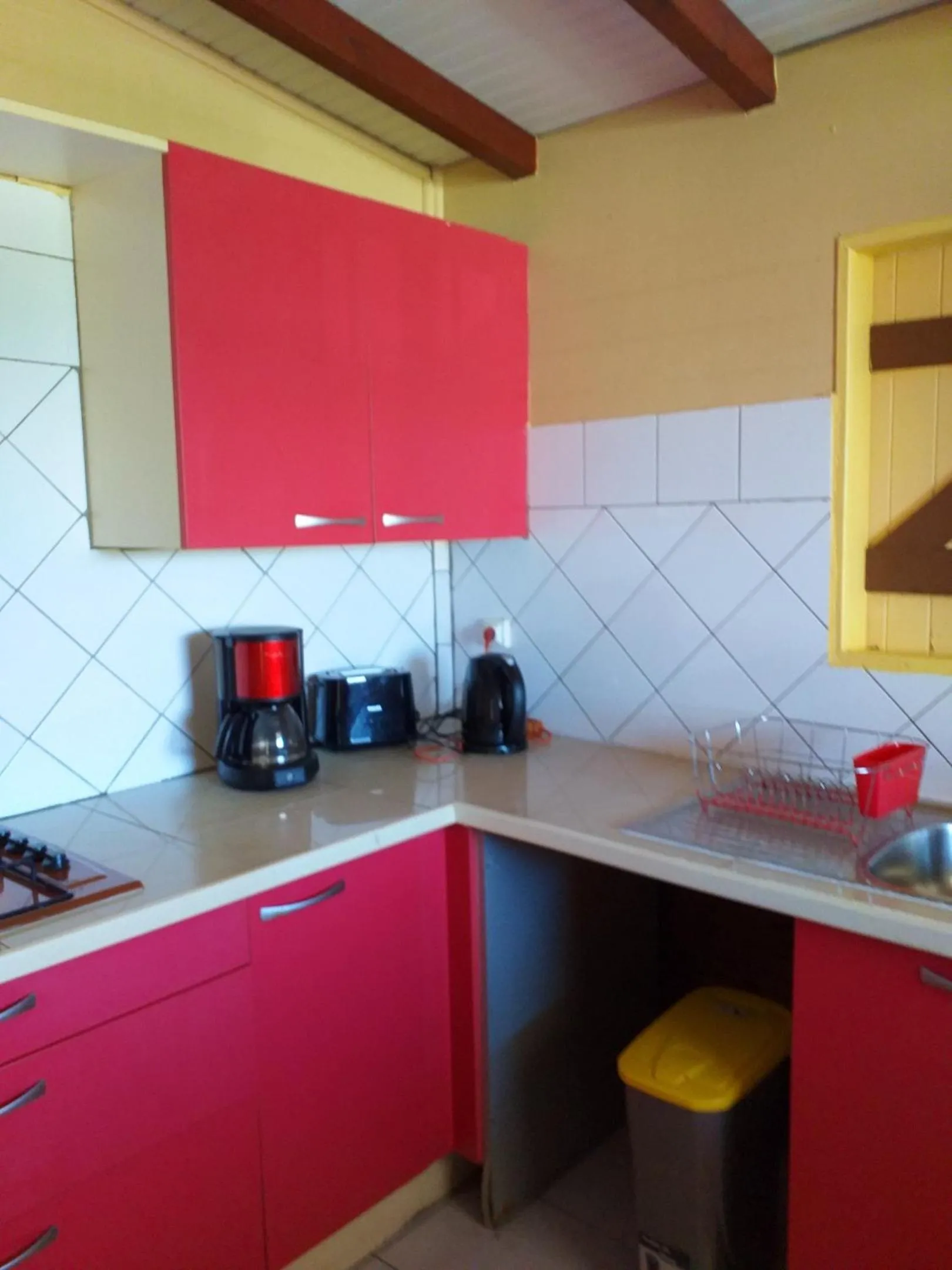 Appartement moderne à Sainte-Rose de 46 m² avec jardin privé
