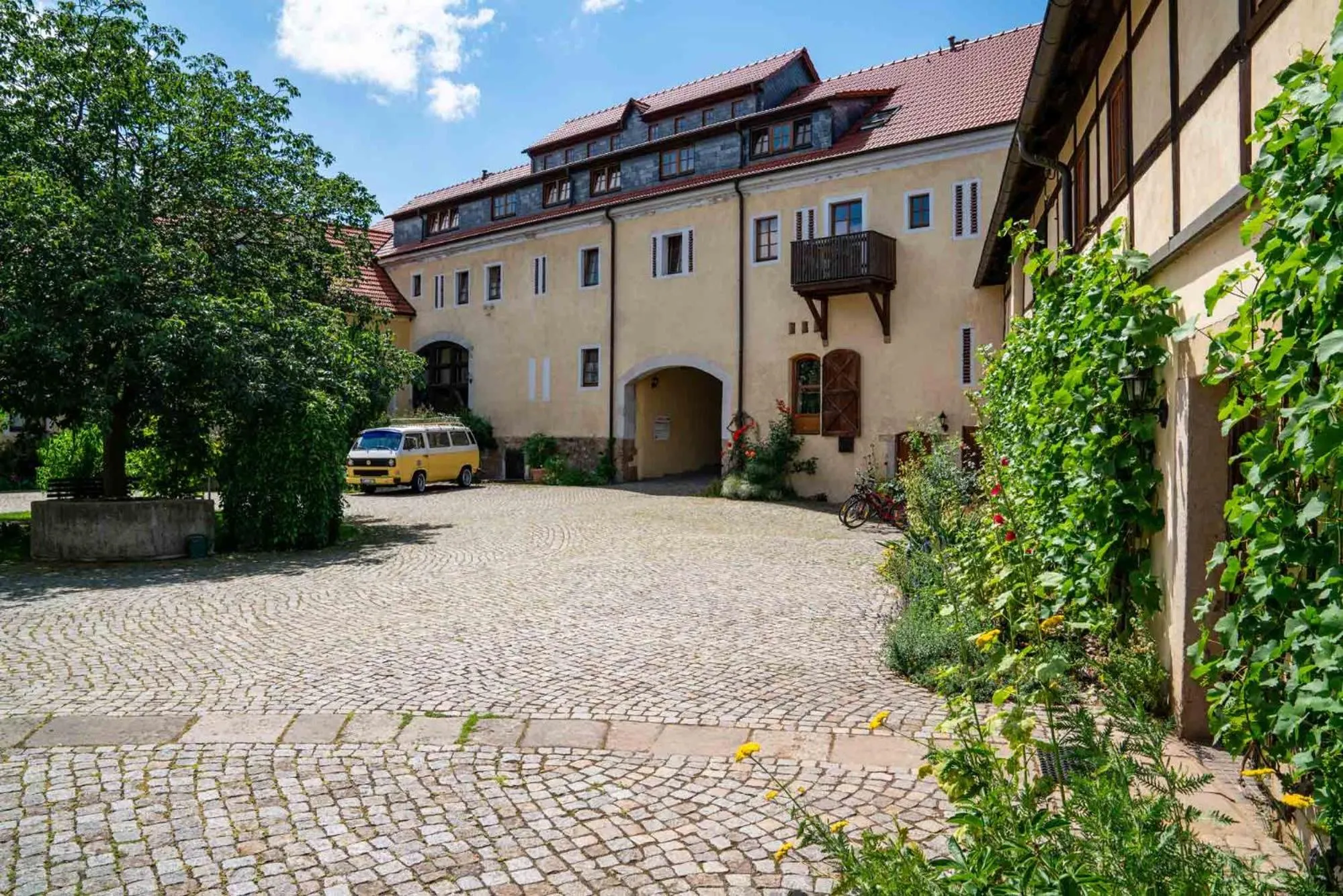 Patio in Landhotel Gut Wildberg mit Sauna