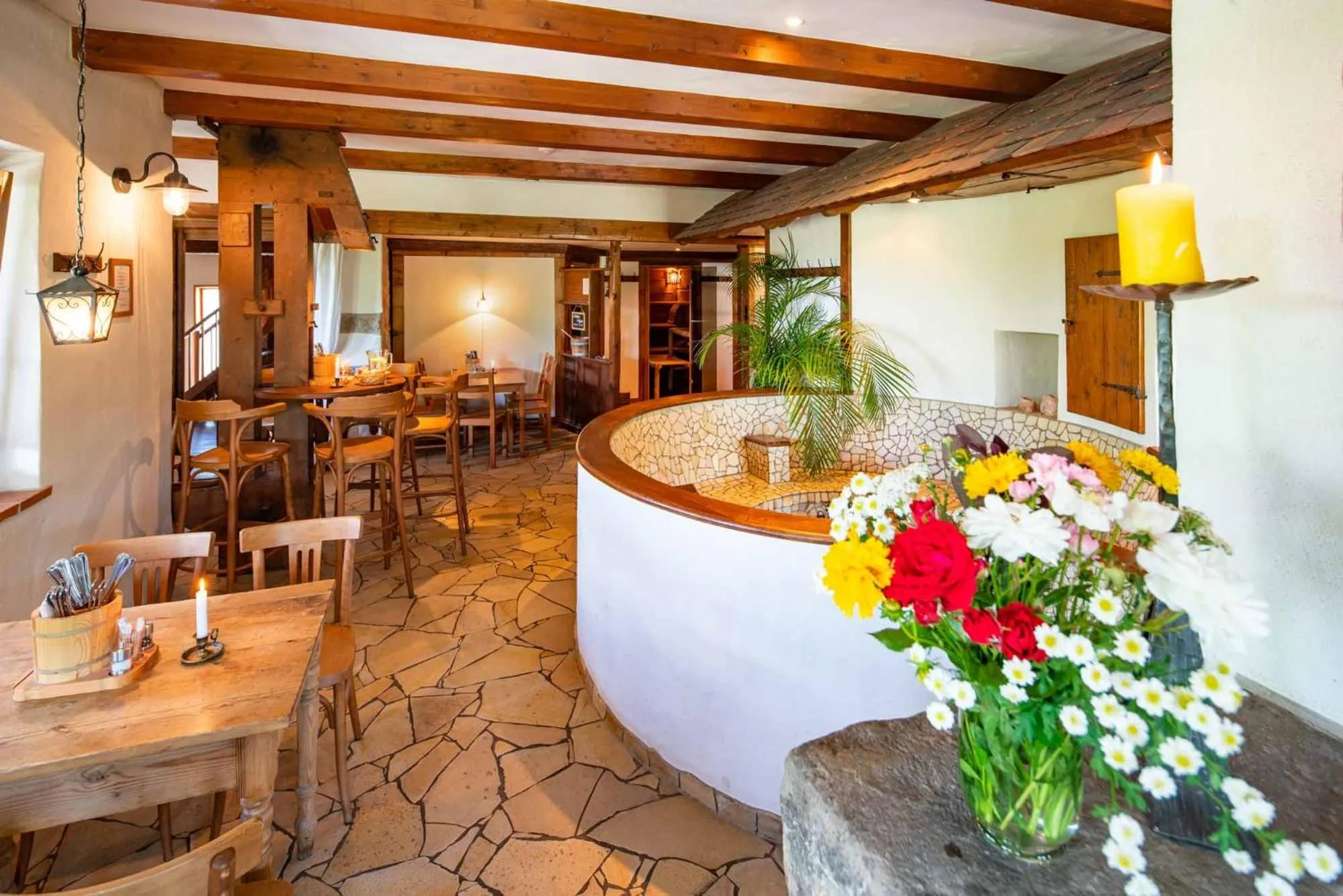 Restaurant/places to eat in Landhotel Gut Wildberg mit Sauna