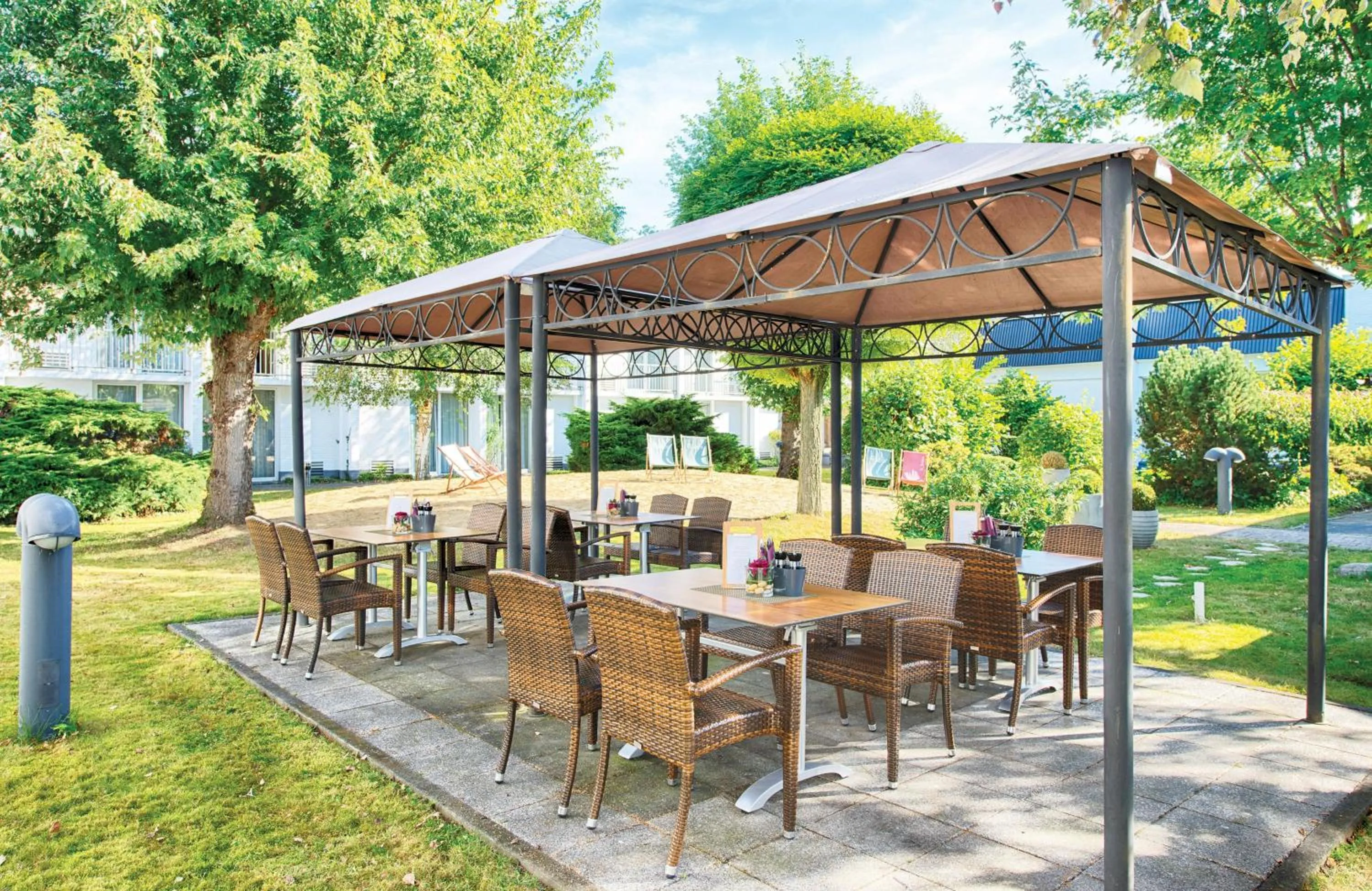 Balcony/Terrace in Leonardo Hotel Düsseldorf Airport Ratingen