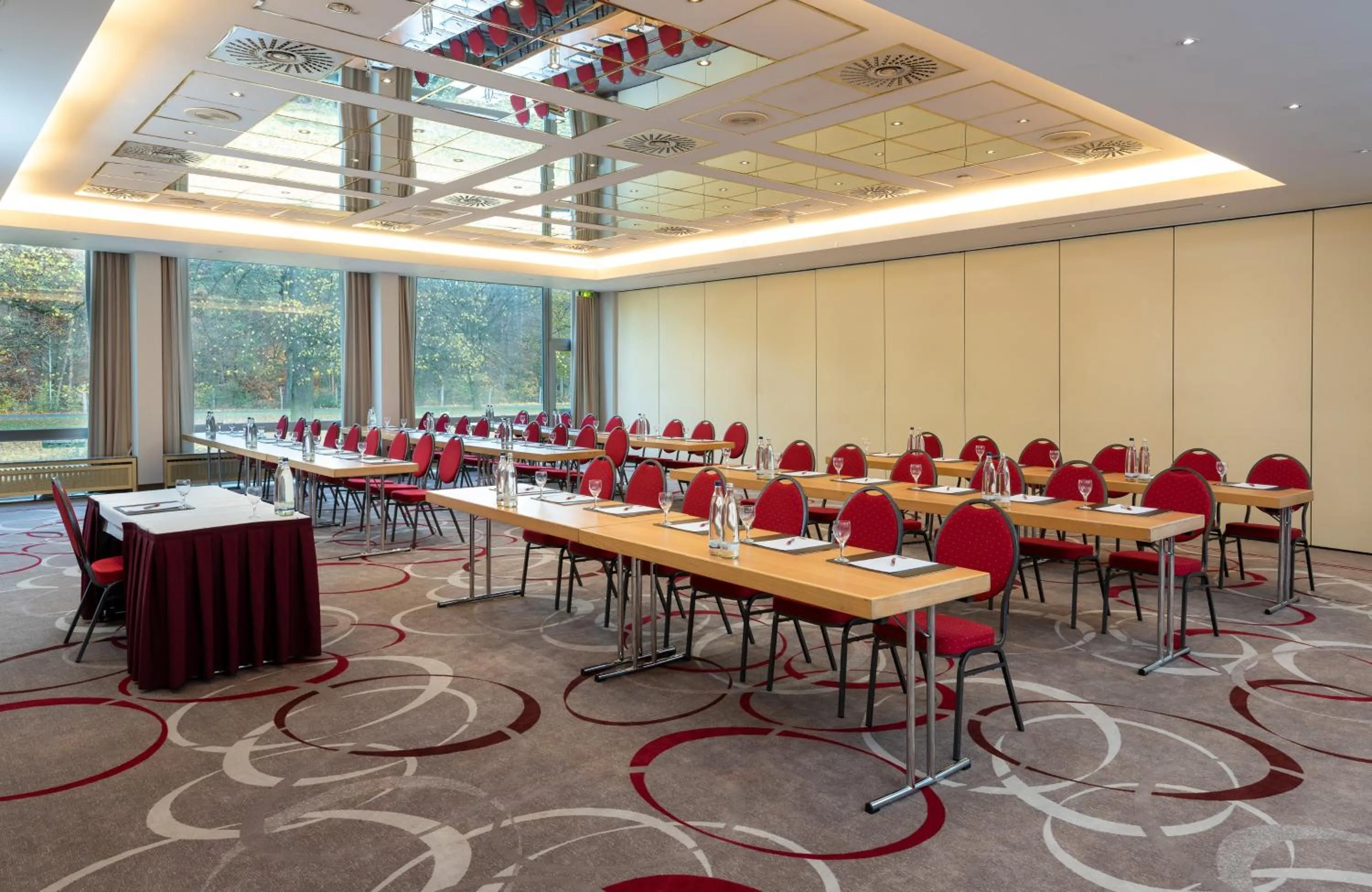 Meeting/conference room in Leonardo Hotel Frankfurt City South