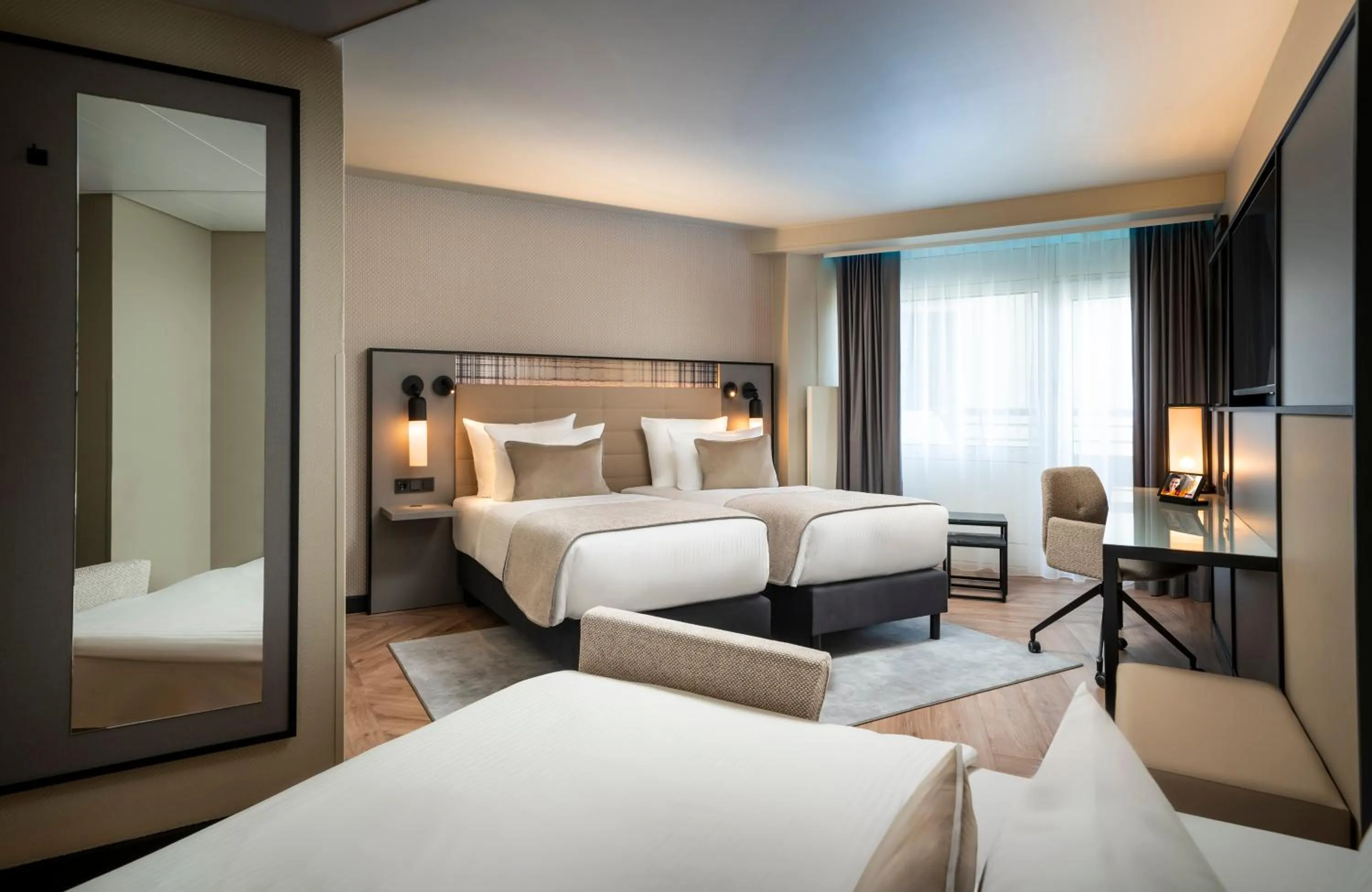 Bed in Leonardo Royal Hotel Frankfurt