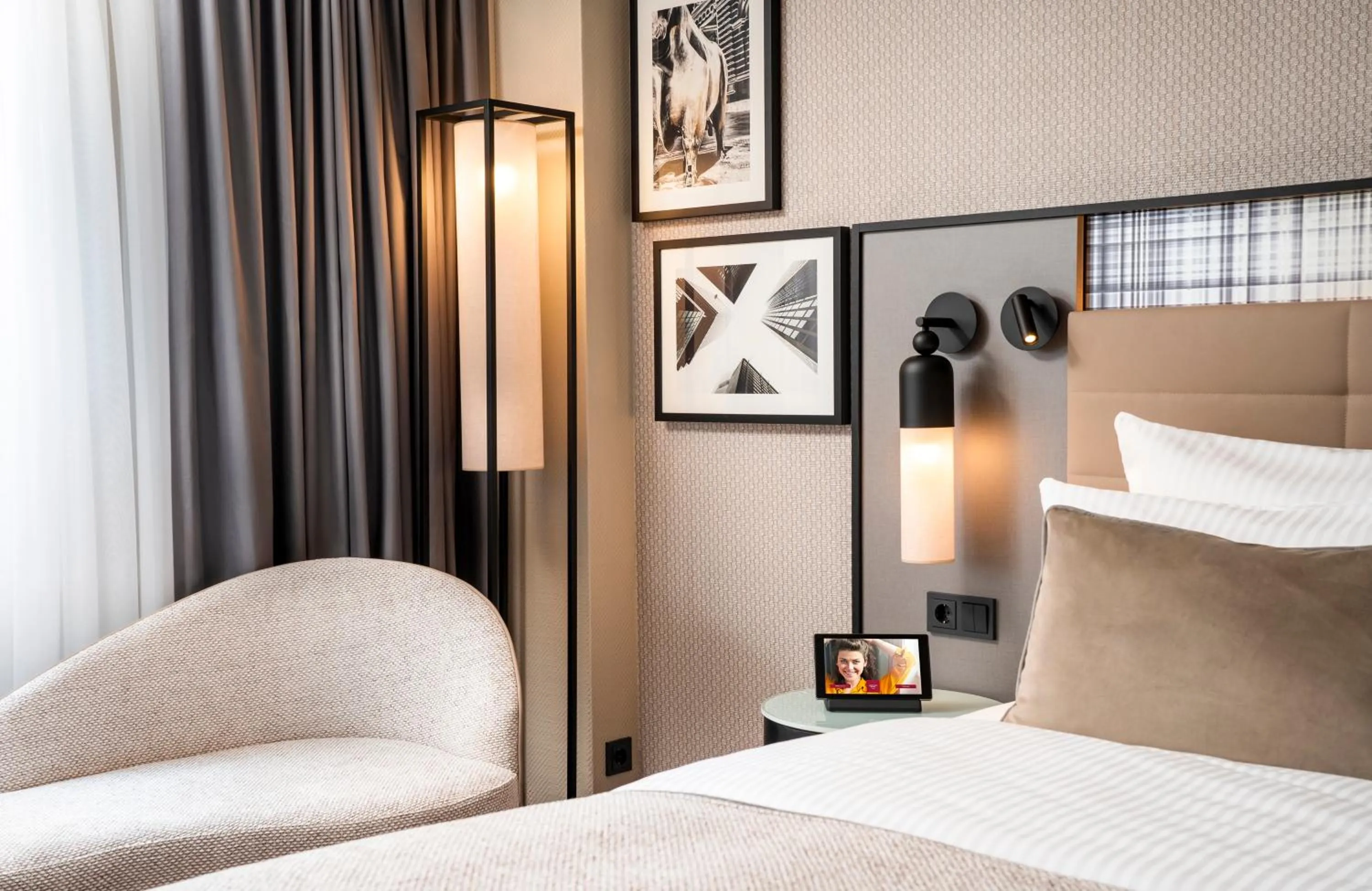 Bed in Leonardo Royal Hotel Frankfurt