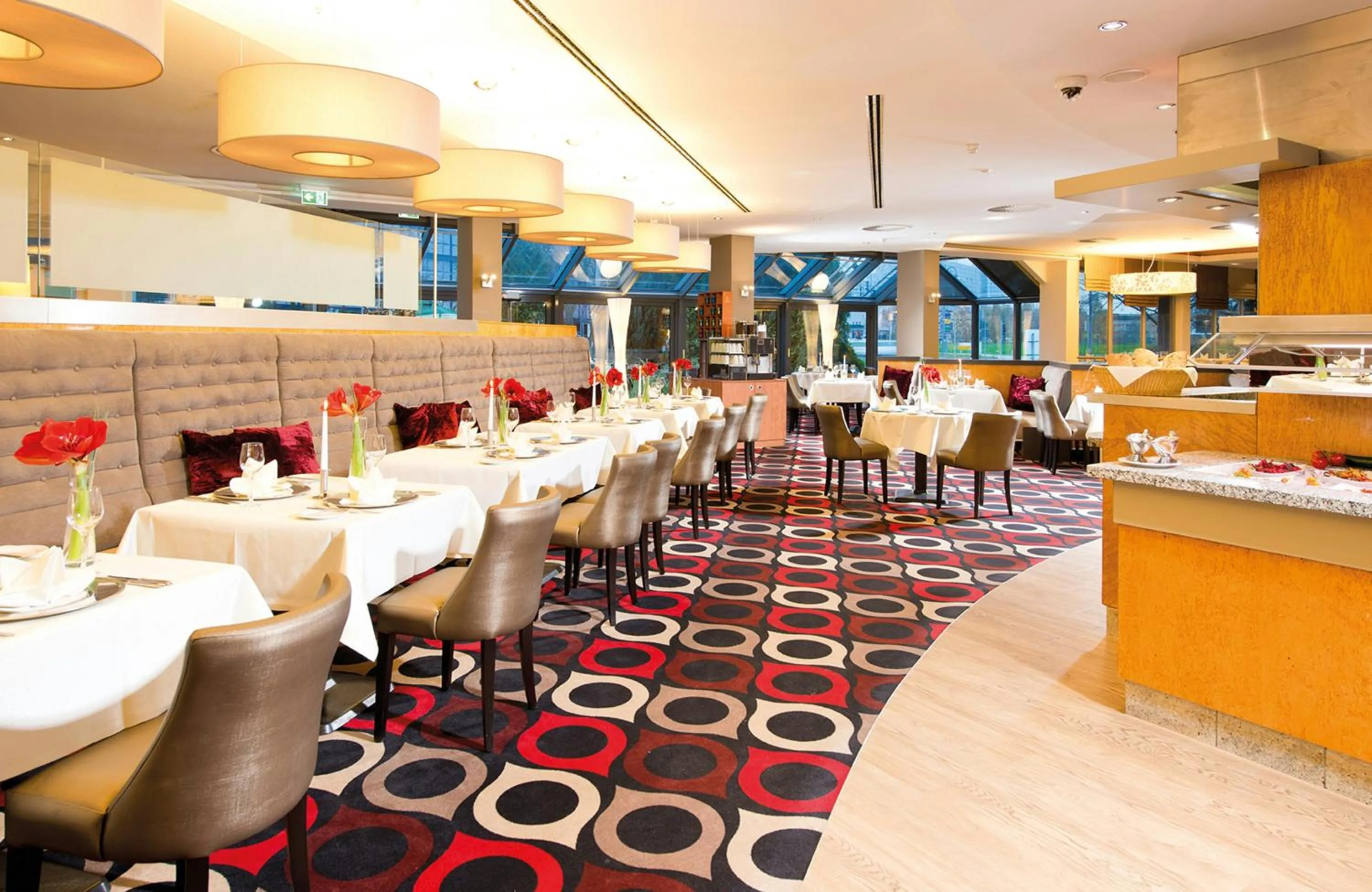 Restaurant/places to eat in Leonardo Hotel Hannover Airport