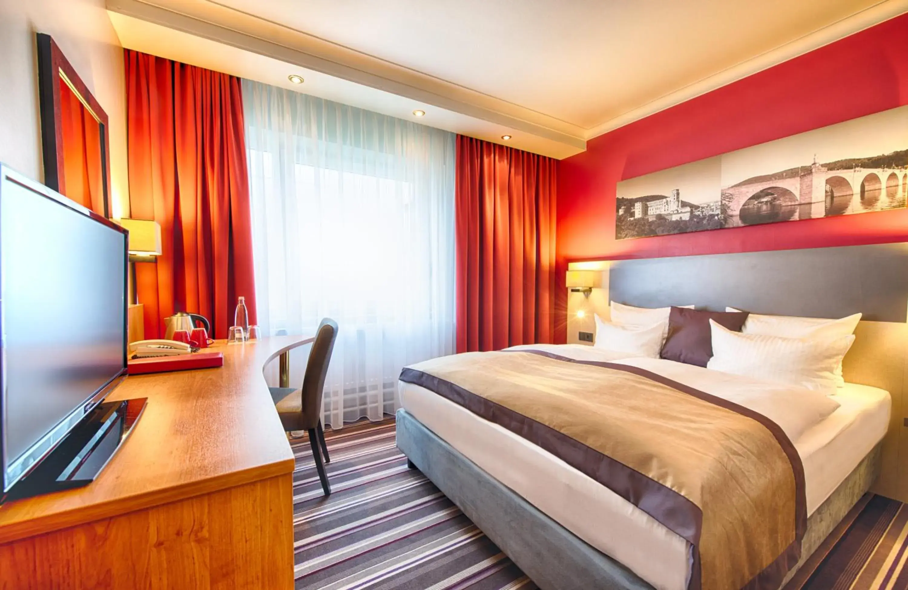 Comfort Double or Twin Room in Leonardo Hotel Heidelberg Comfort Double or Twin Room in Leonardo Hotel Heidelberg