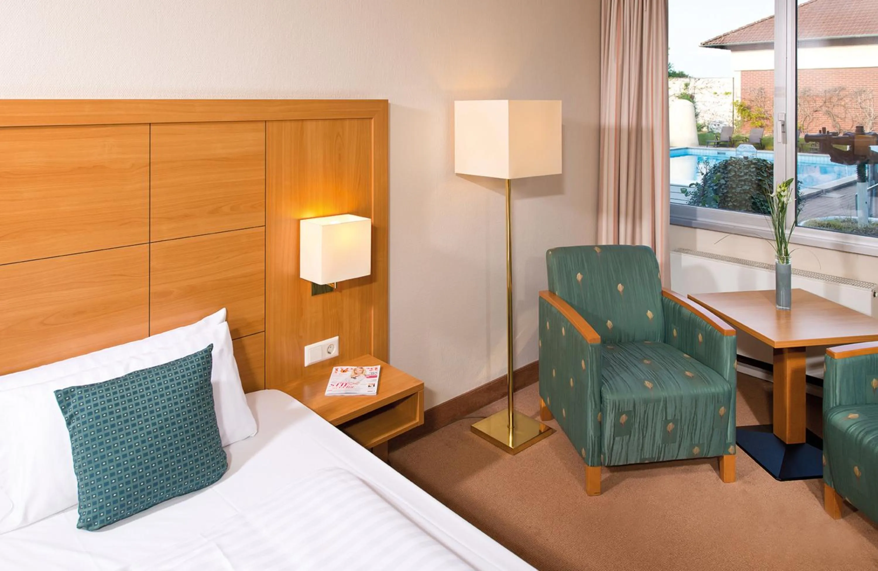 Photo of the whole room, Bed in Leonardo Hotel Heidelberg Walldorf