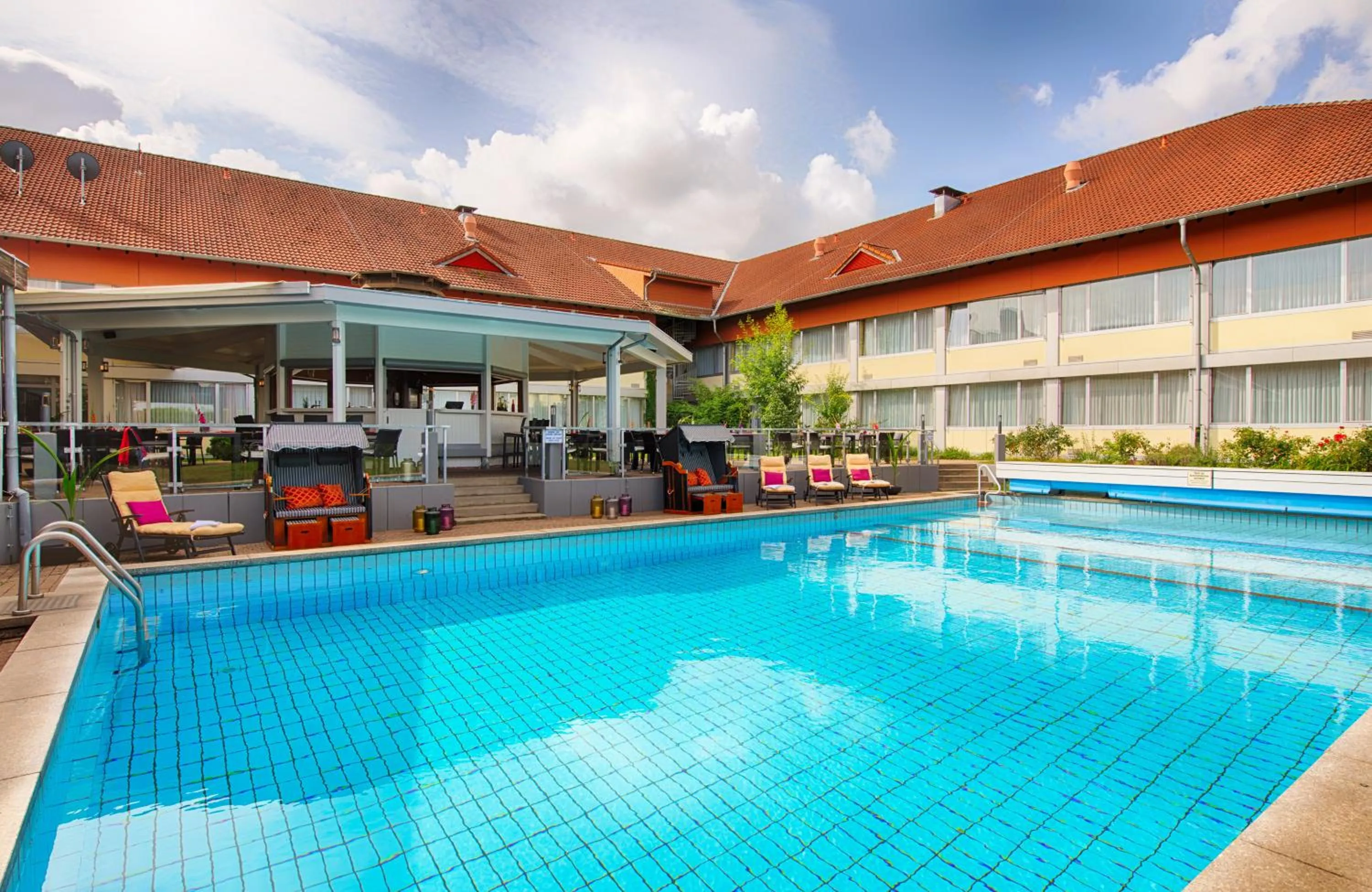 Swimming pool in Leonardo Hotel Heidelberg Walldorf