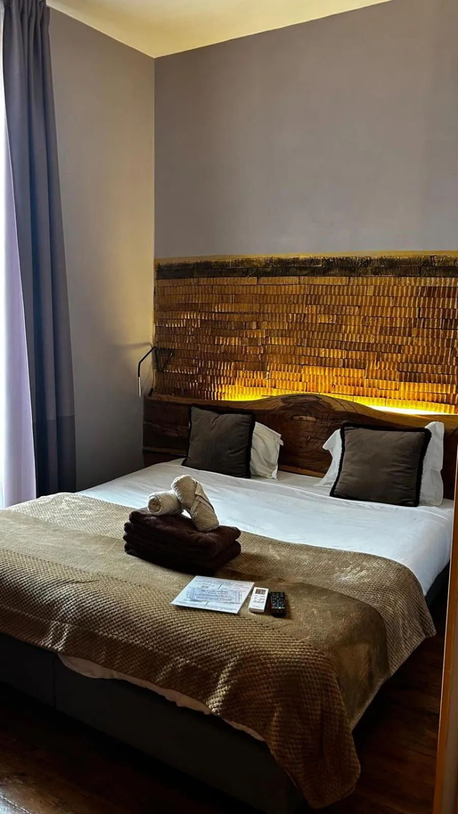 Bed in Feel at Home Guest House