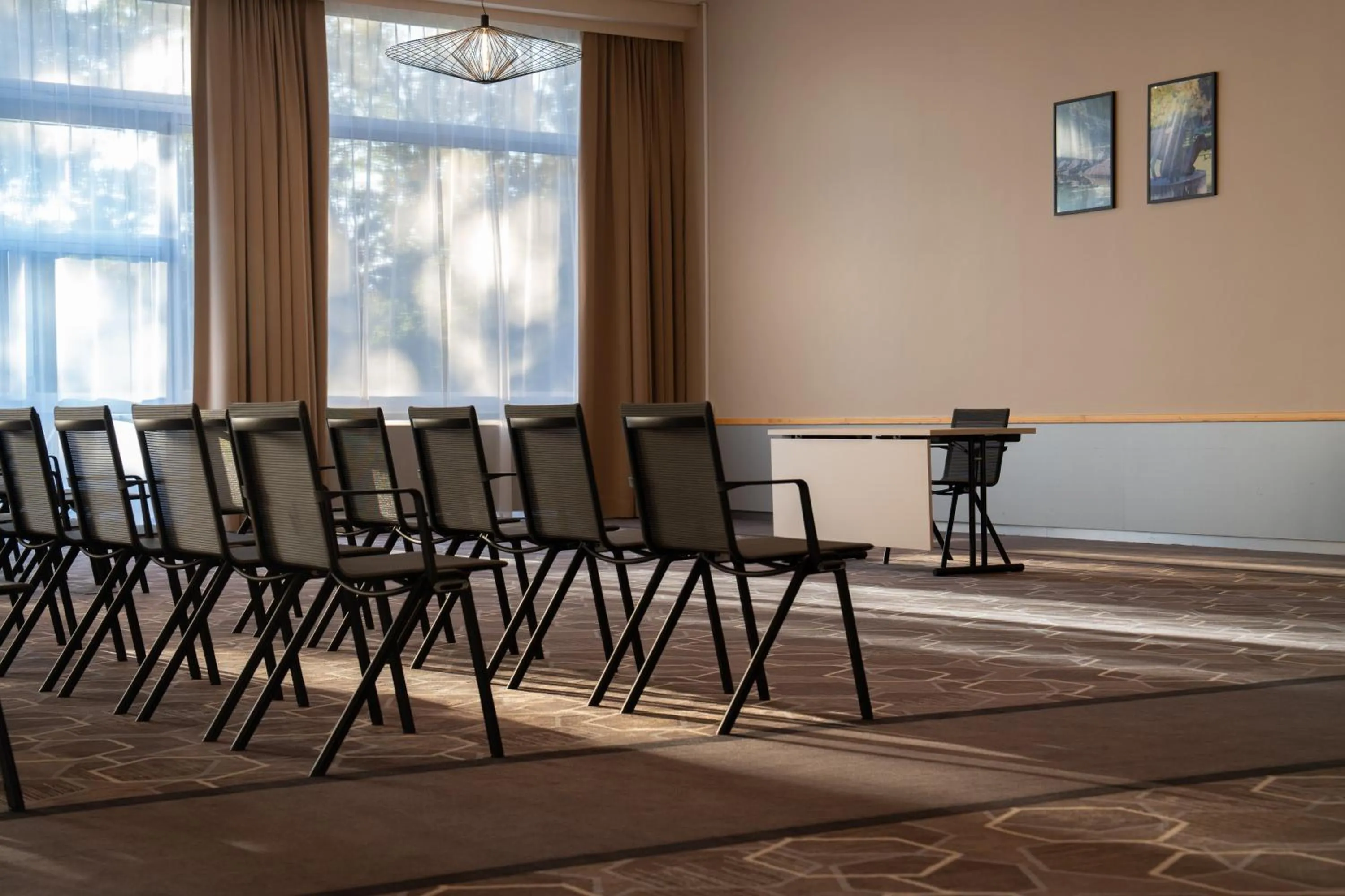 Meeting/conference room in Leonardo Royal Hotel Köln - Am Stadtwald