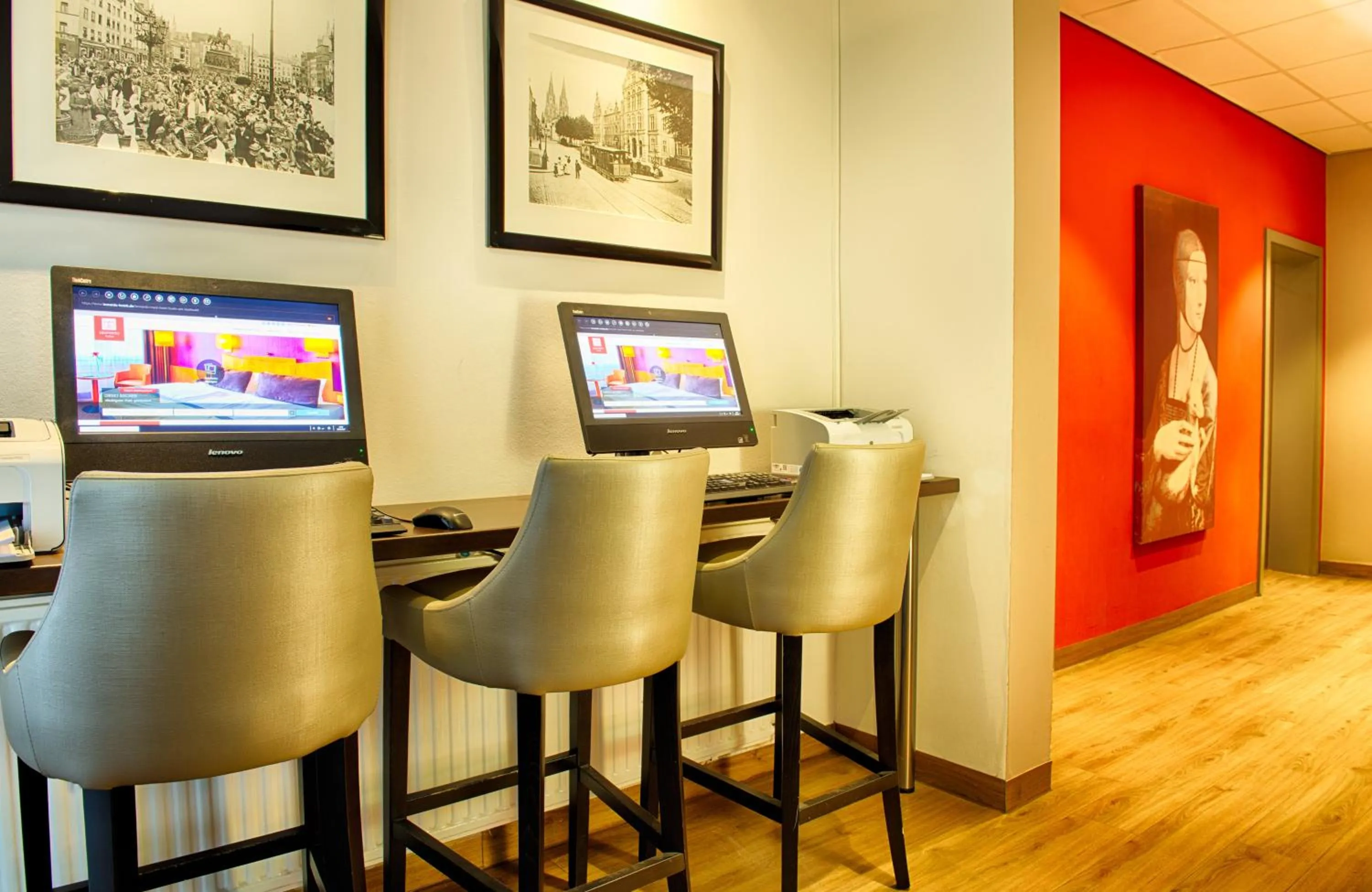 Business facilities in Leonardo Royal Hotel Köln - Am Stadtwald