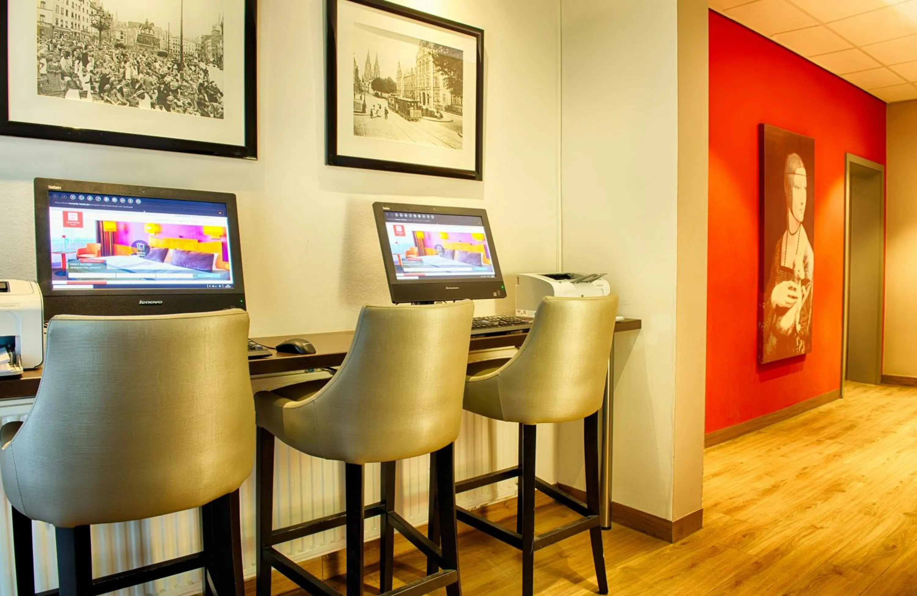 Business facilities in Leonardo Royal Hotel Köln - Am Stadtwald