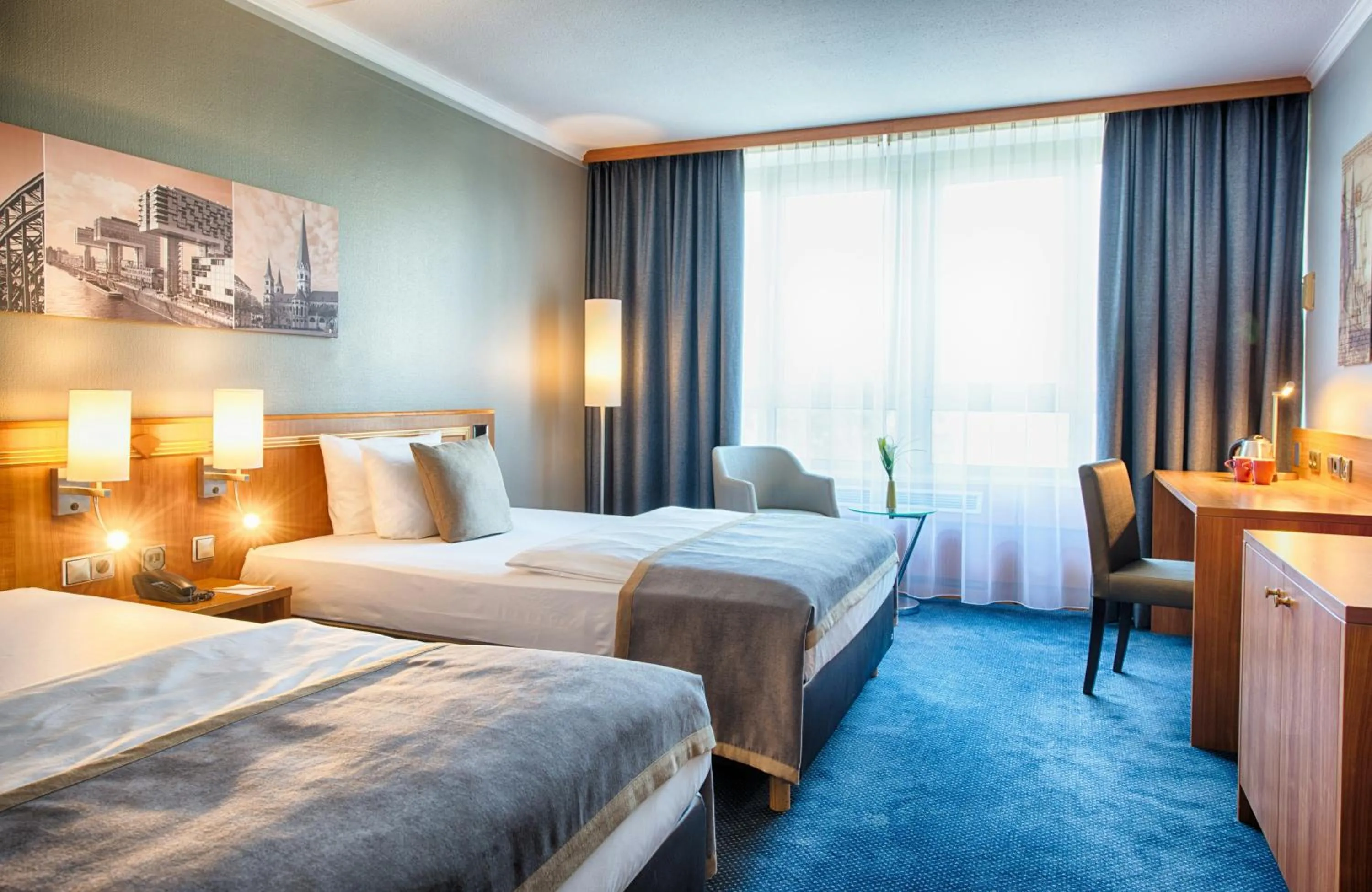 Bedroom, Bed in Leonardo Hotel Köln Bonn Airport