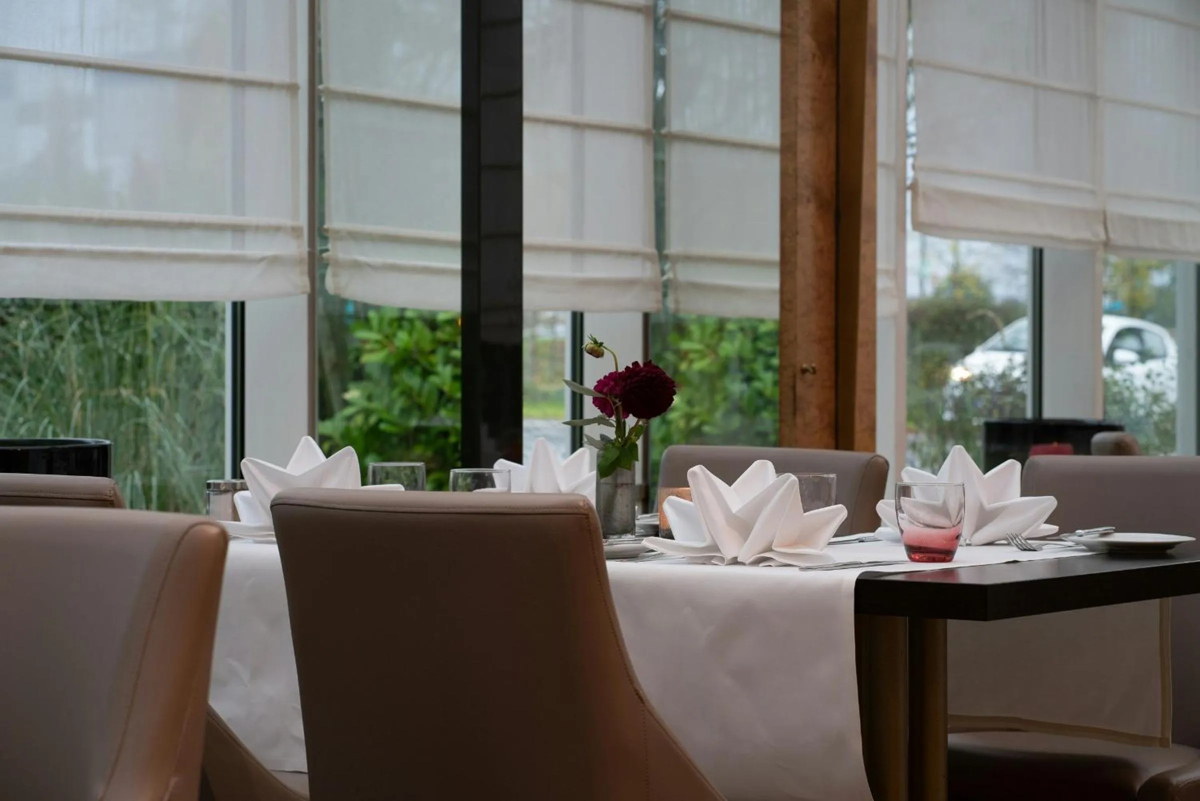 Restaurant/places to eat in Leonardo Hotel Köln Bonn Airport