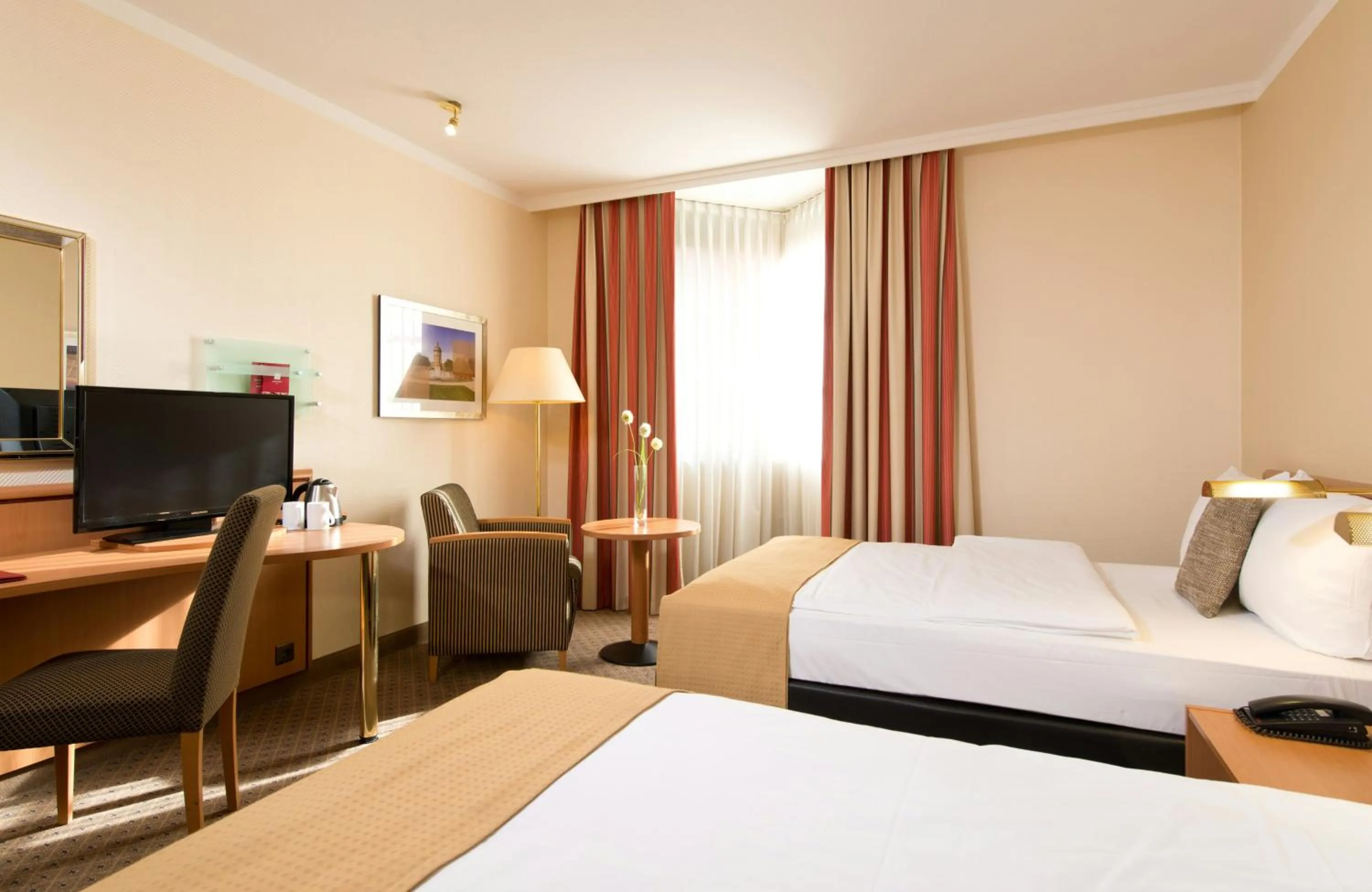 Bedroom, Bed in Leonardo Hotel Mannheim City Center