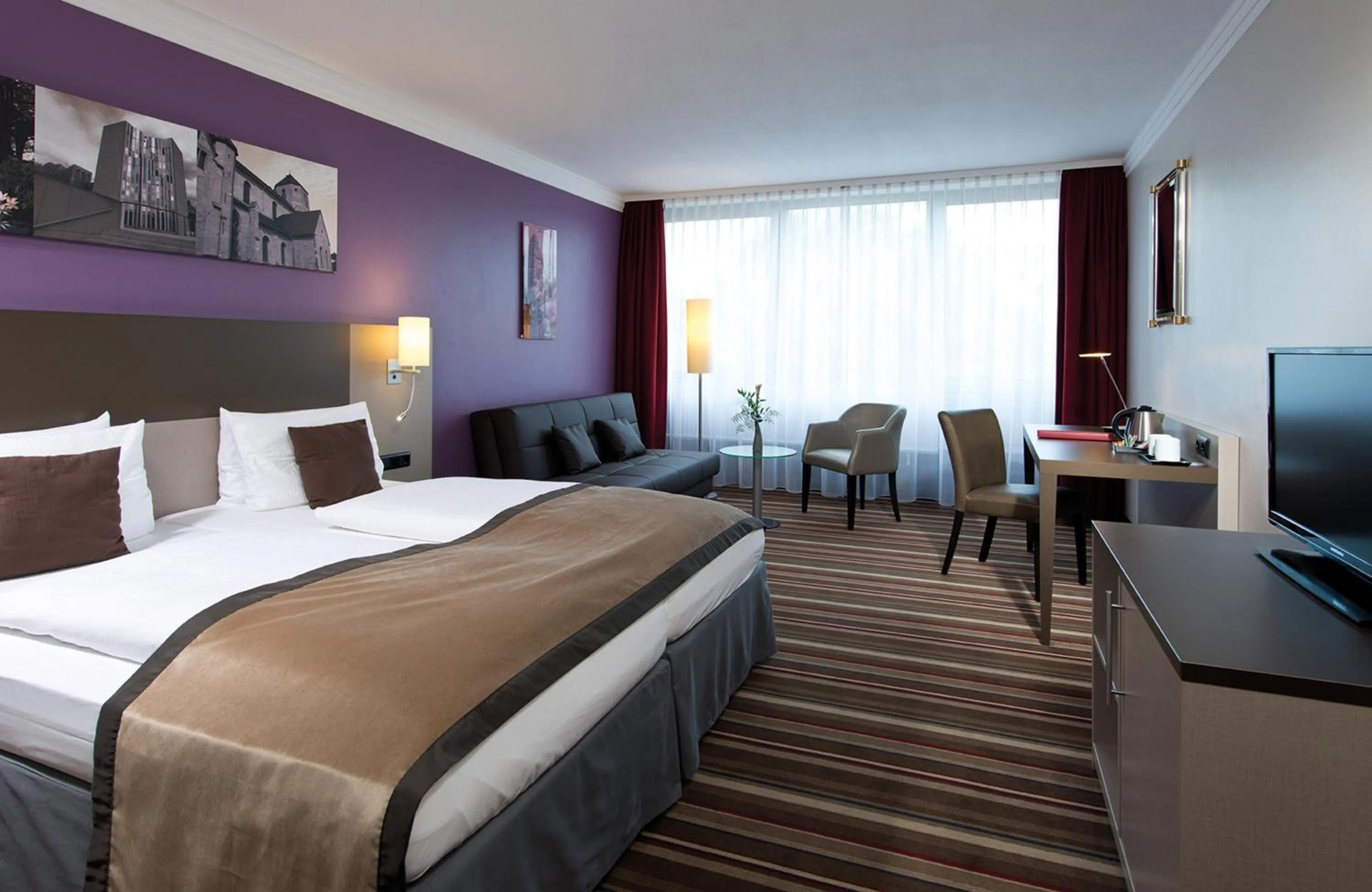 Photo of the whole room, Bed in Leonardo Hotel Mönchengladbach