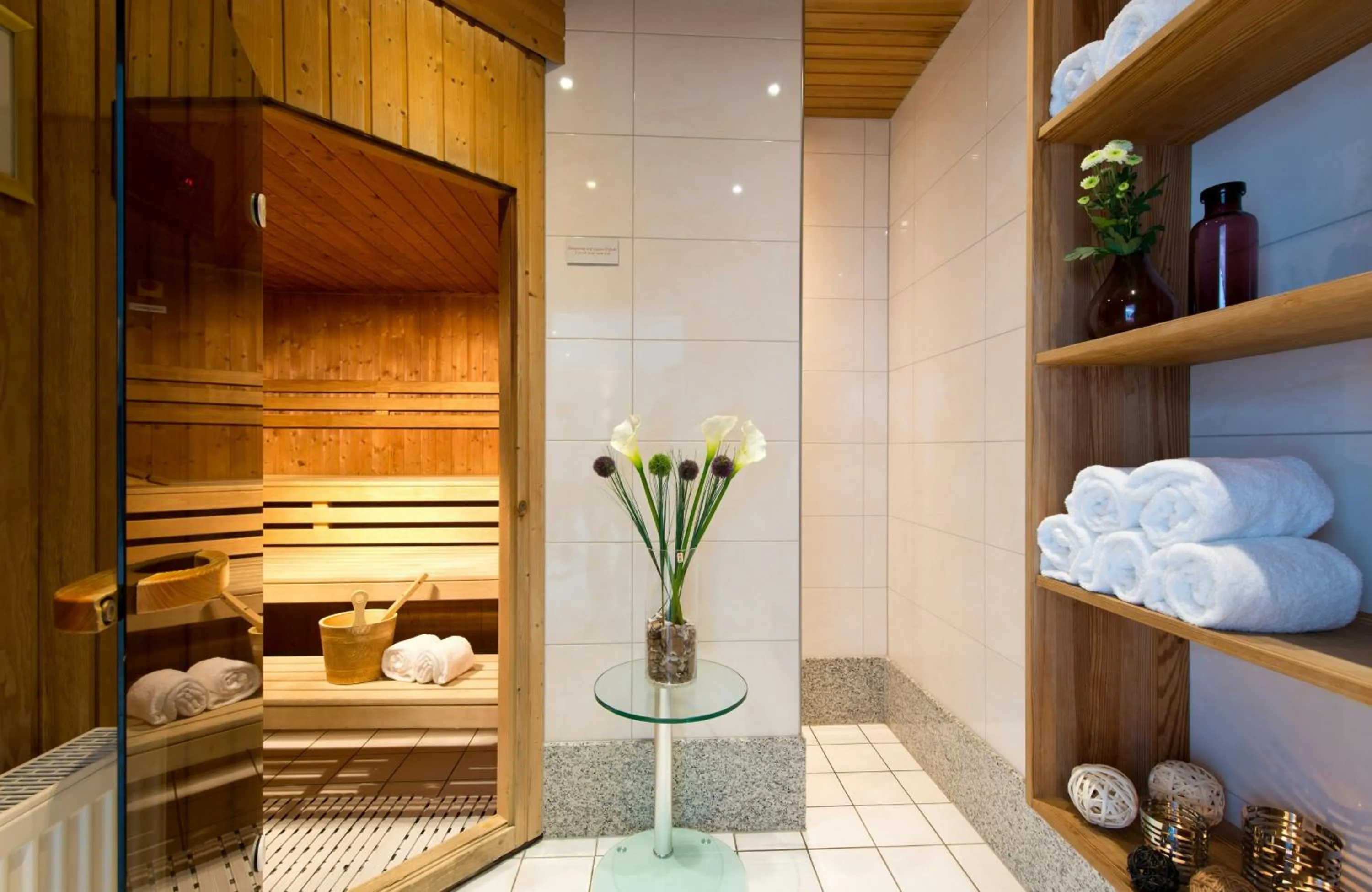 Sauna in Leonardo Hotel Mönchengladbach