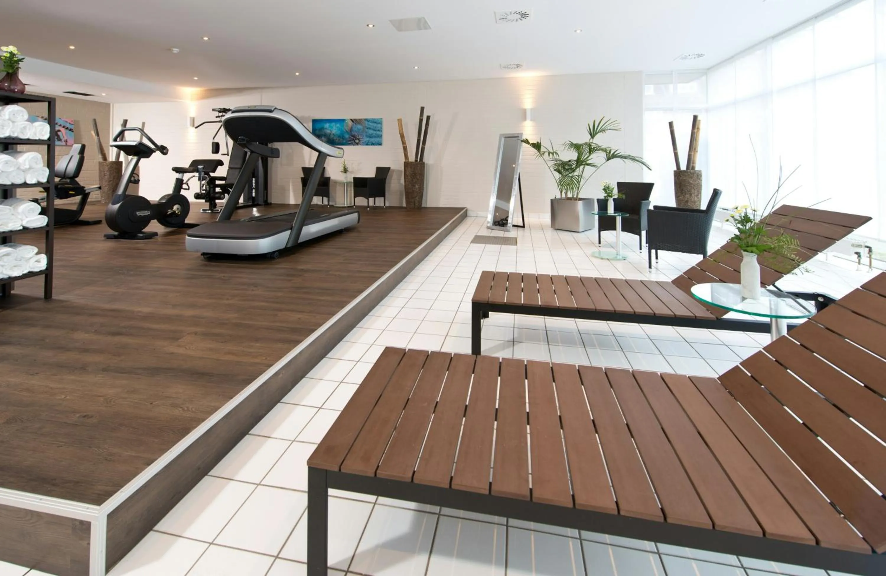 Spa and wellness centre/facilities in Leonardo Hotel Mönchengladbach