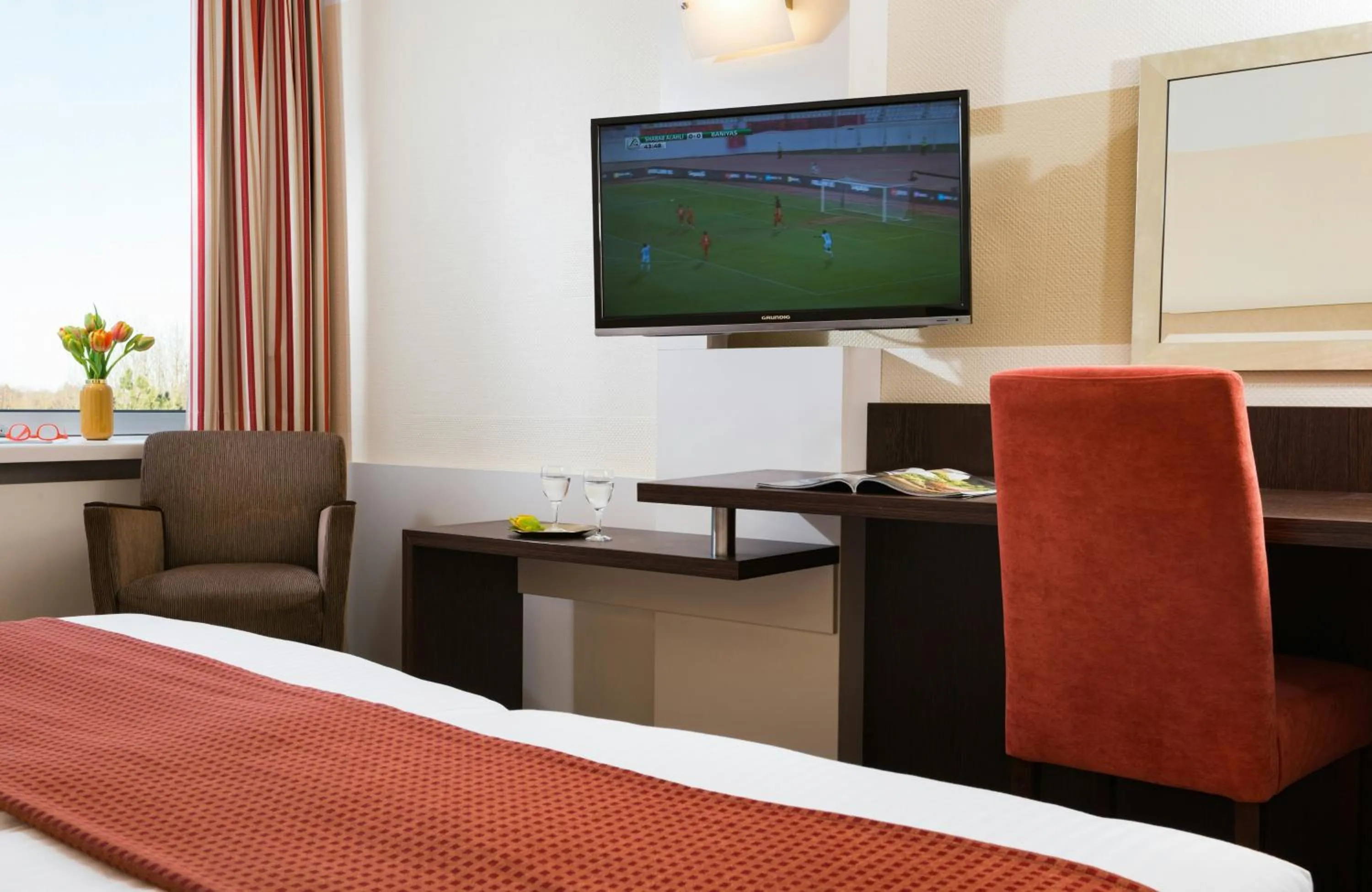 Photo of the whole room in Leonardo Hotel Munich Arabellapark