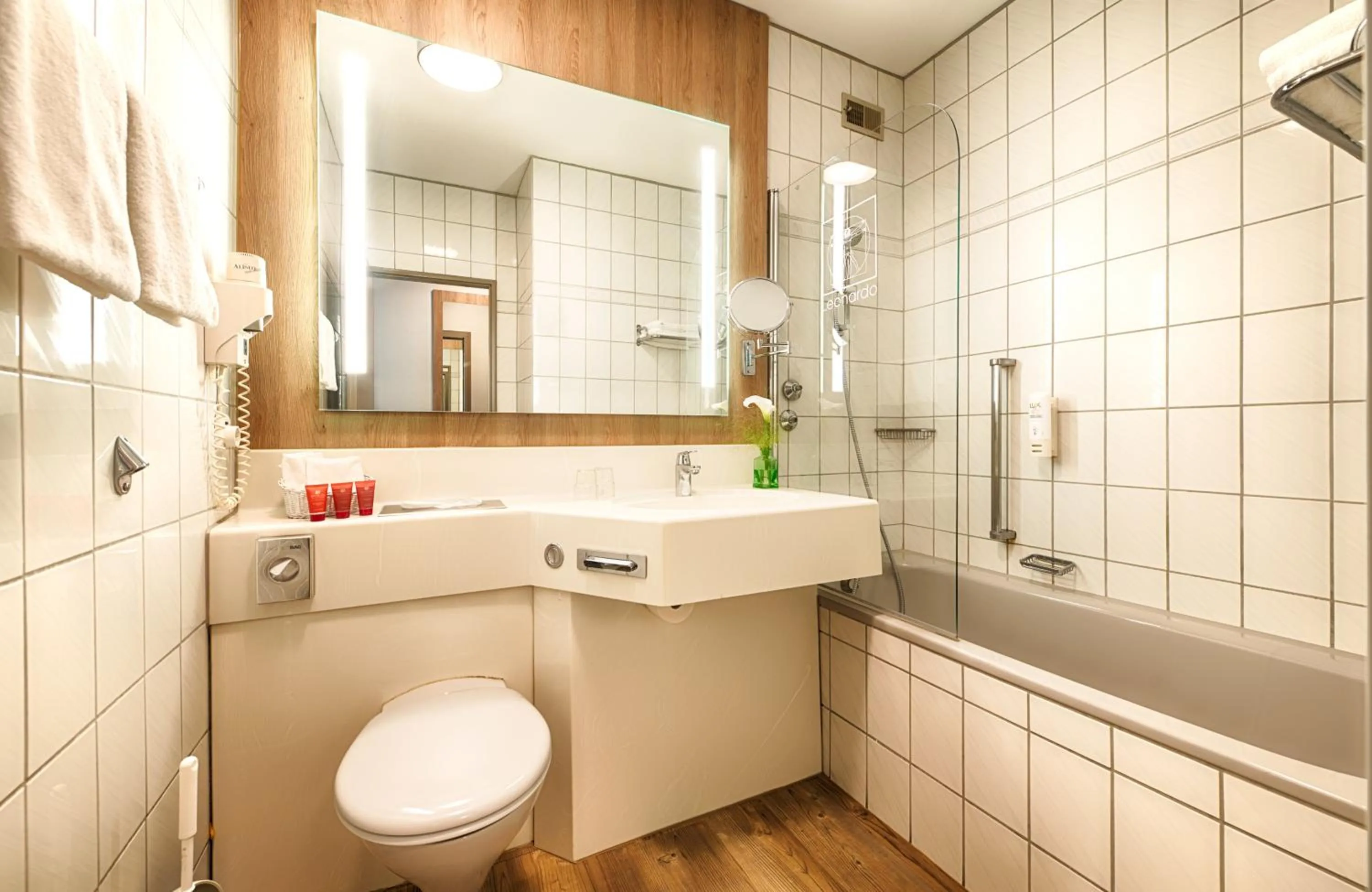 Bathroom in Leonardo Hotel Wolfsburg City Center