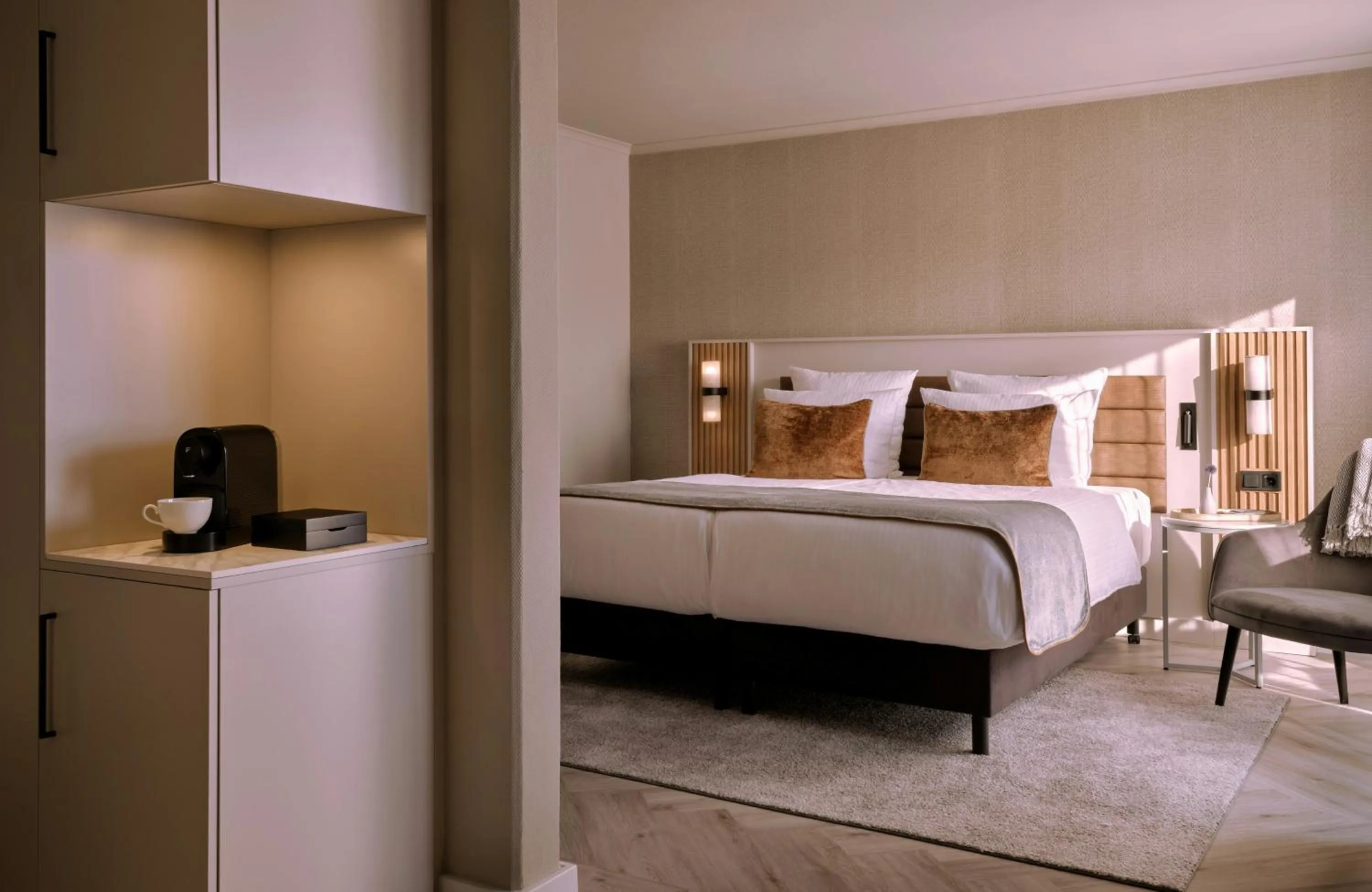 Photo of the whole room, Bed in Leonardo Royal Hotel Baden- Baden