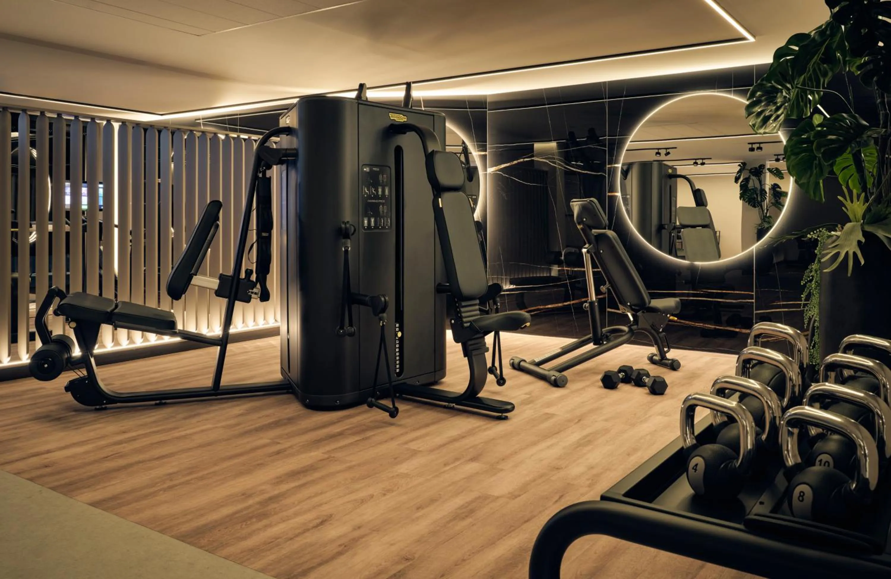 Fitness centre/facilities in Leonardo Royal Hotel Baden- Baden
