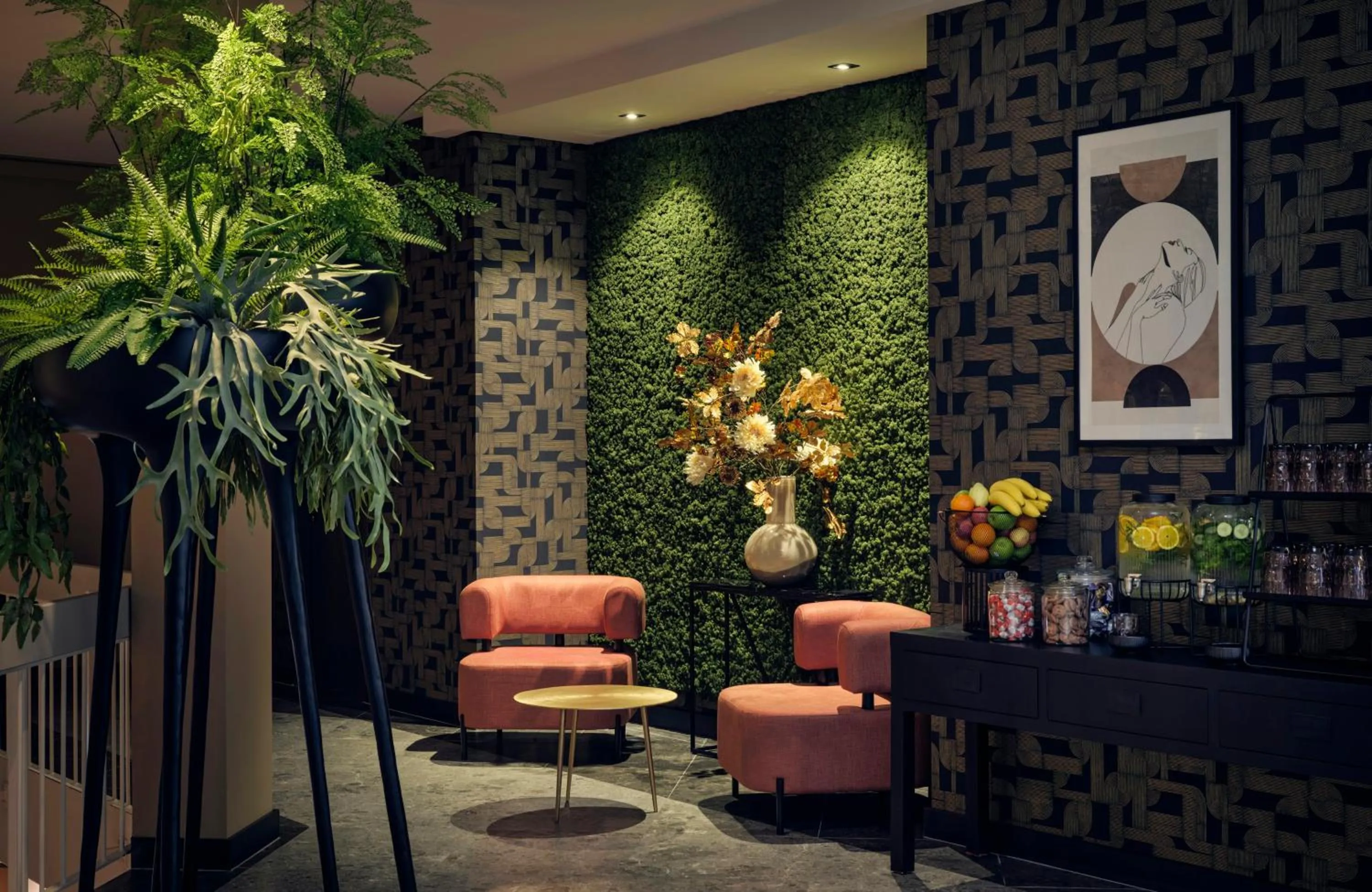 Lobby or reception in Leonardo Royal Hotel Baden- Baden