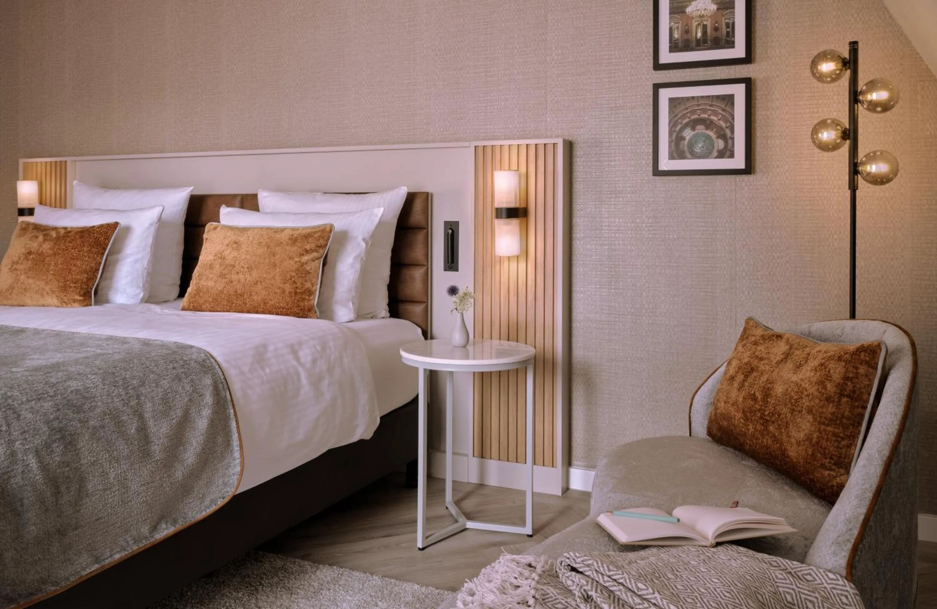 Bedroom, Bed in Leonardo Royal Hotel Baden- Baden