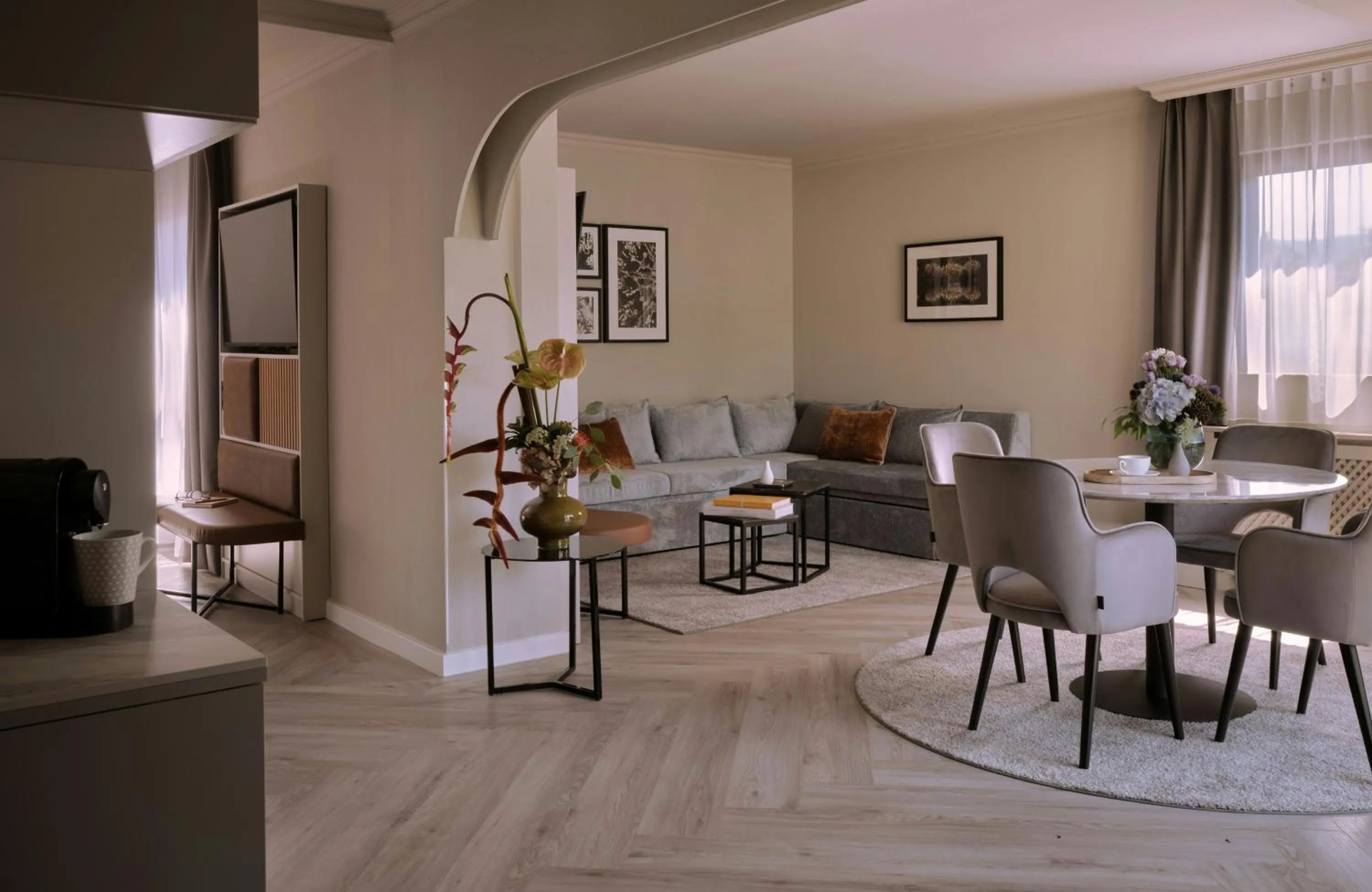 Photo of the whole room in Leonardo Royal Hotel Baden- Baden