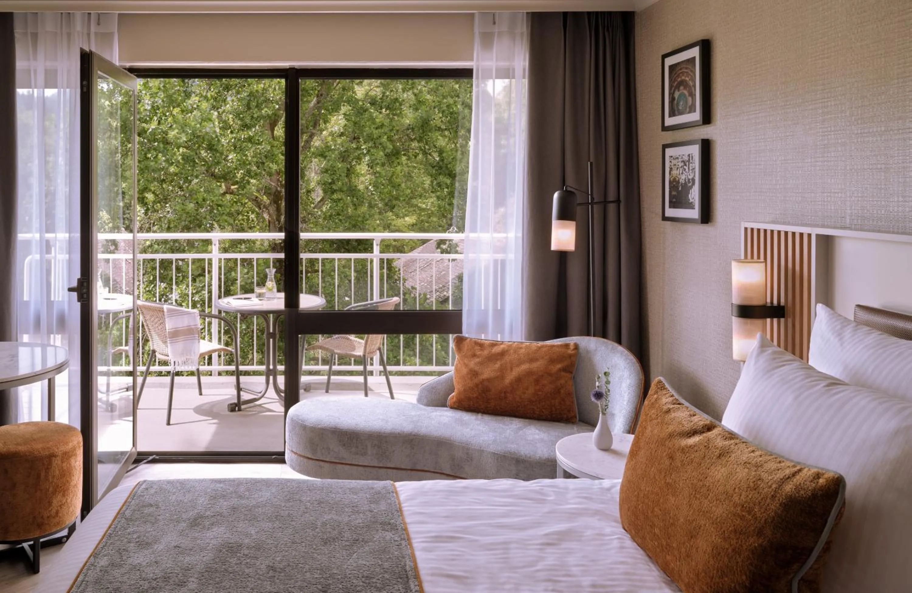 Bedroom, Bed in Leonardo Royal Hotel Baden- Baden