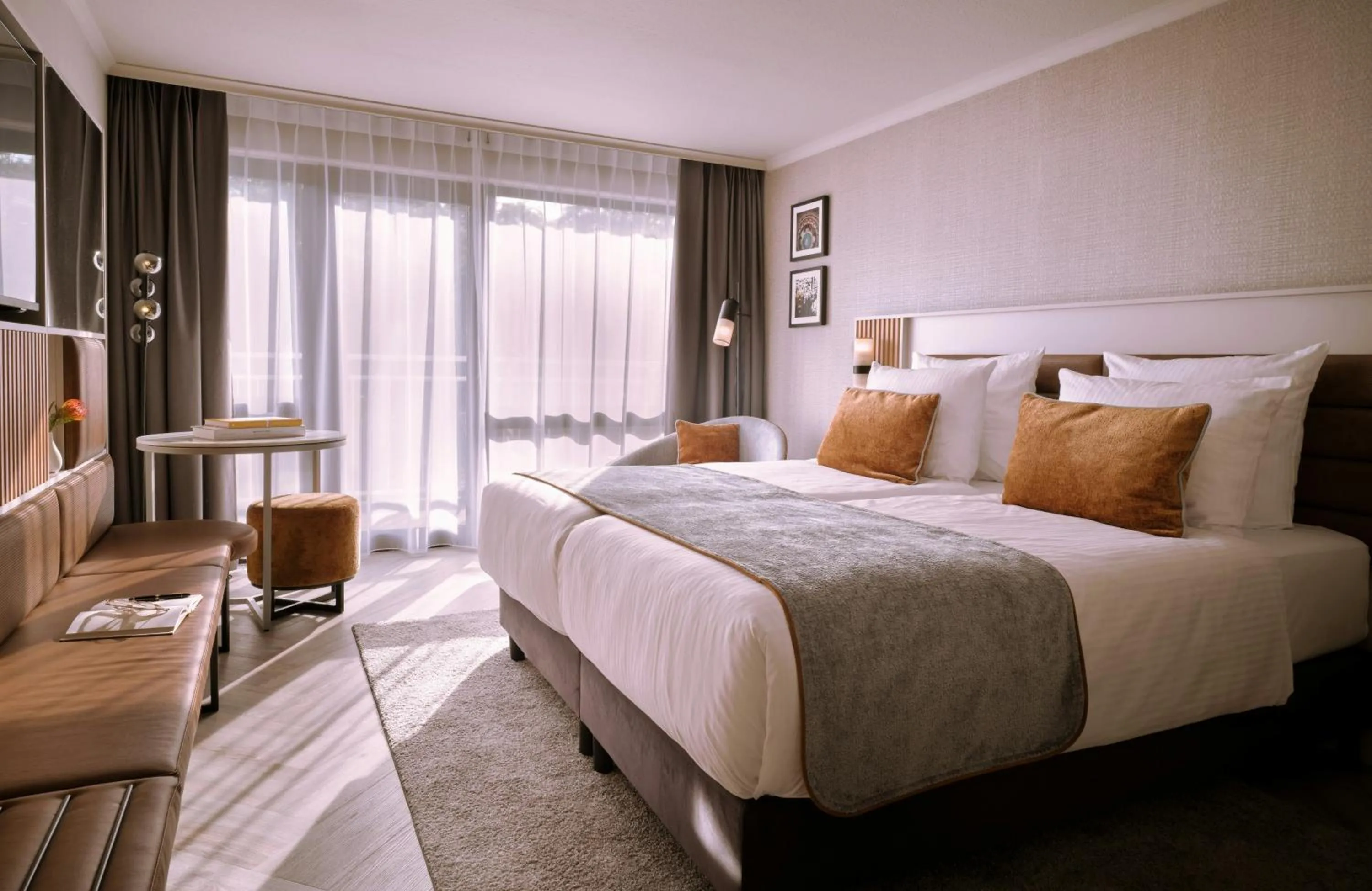 Bedroom, Bed in Leonardo Royal Hotel Baden- Baden