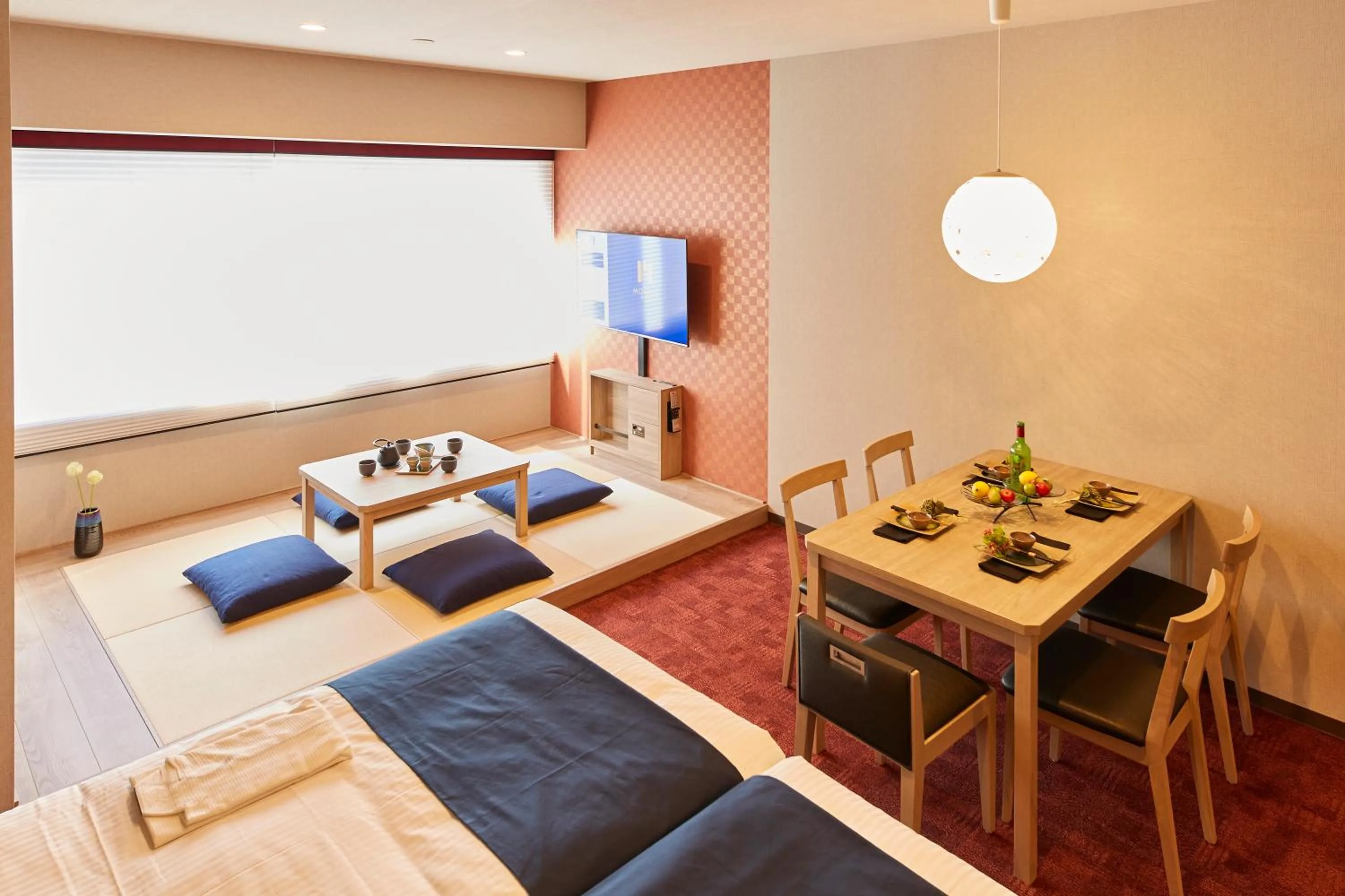 Bed in MONday Apart Nihonbashi Ningyocho