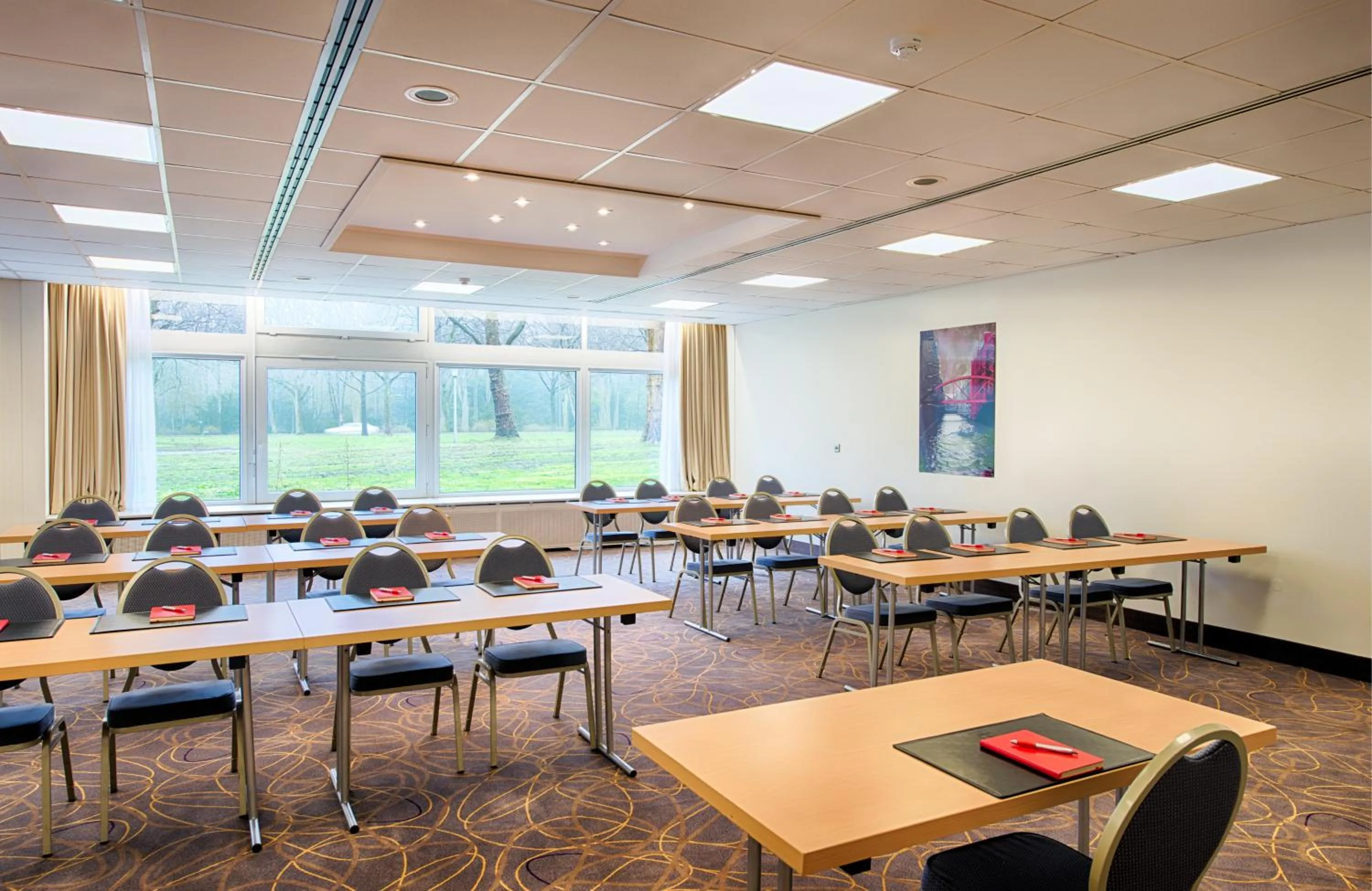 Meeting/conference room in Leonardo Hotel Hamburg City Nord
