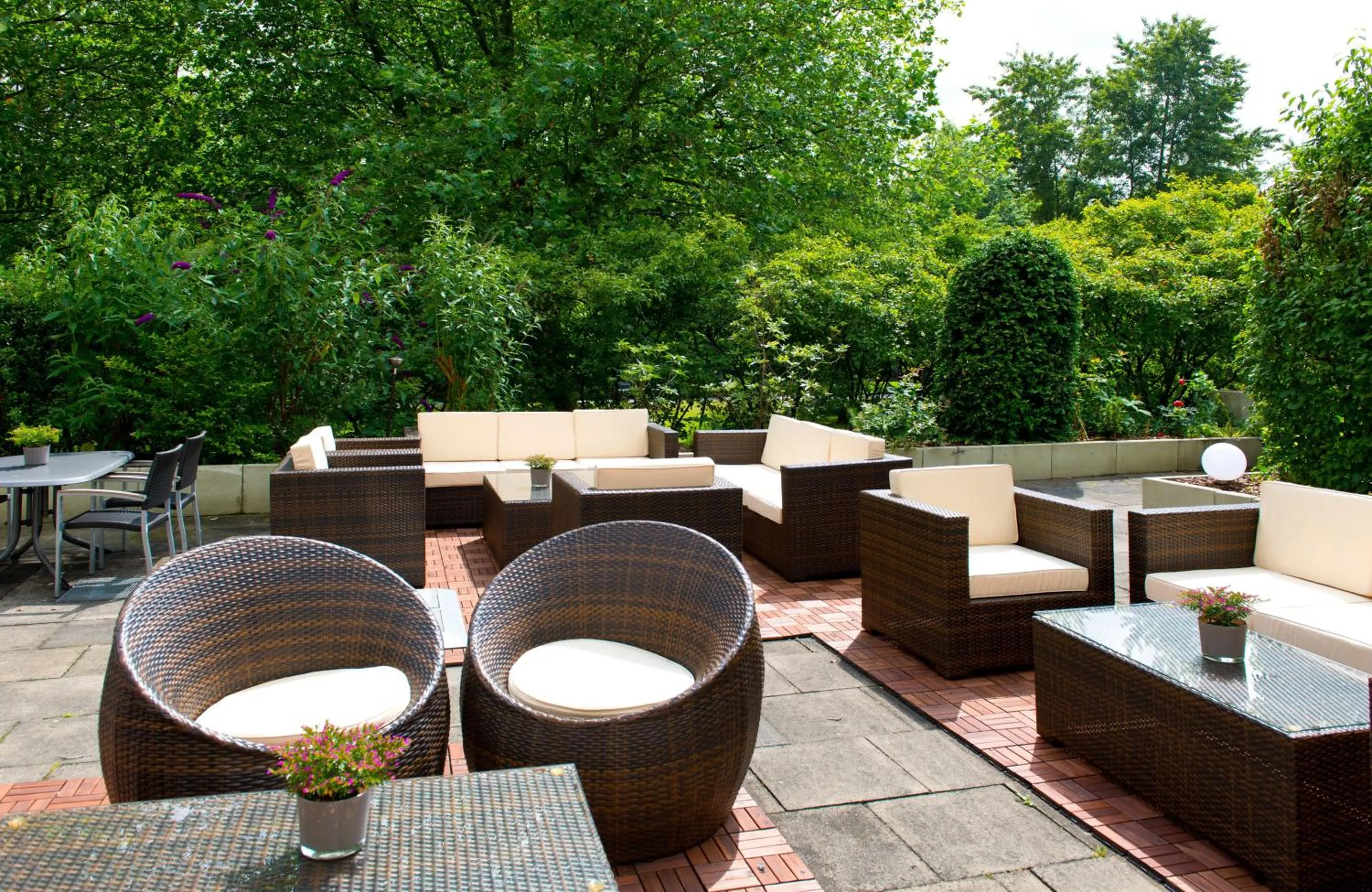 Balcony/Terrace in Leonardo Hotel Hamburg City Nord