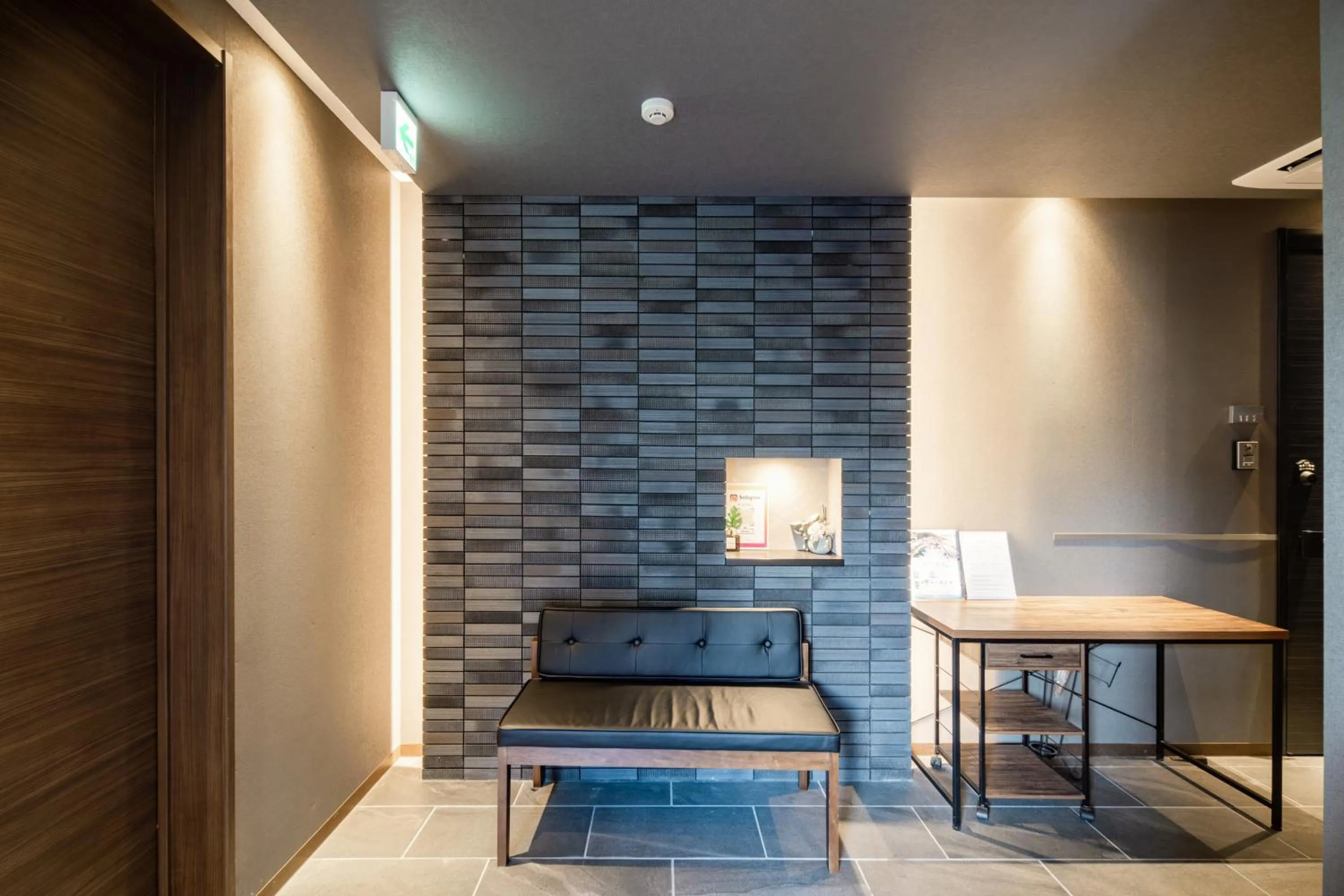 GRAND BASE Moji Nagomi