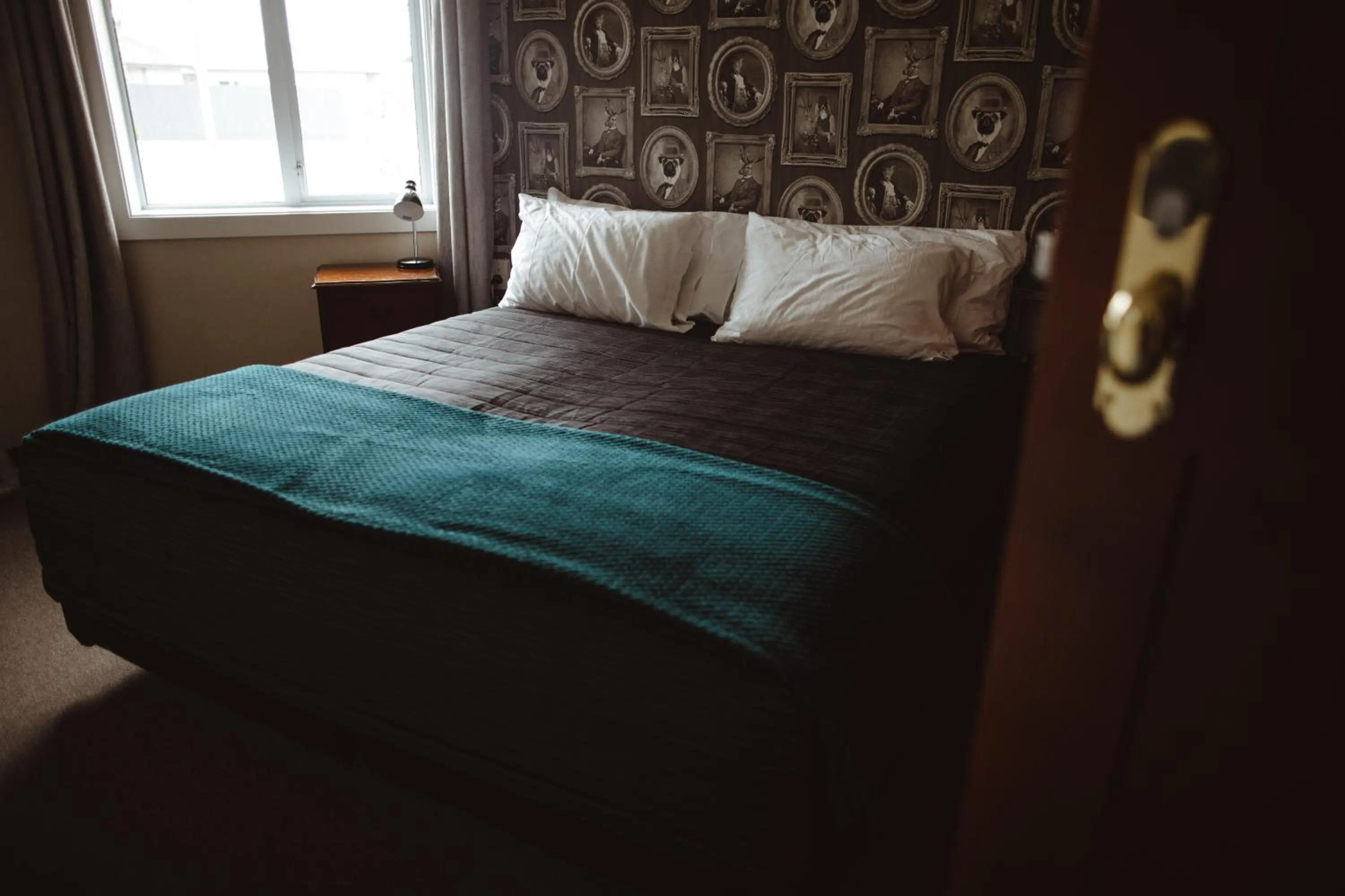 Bed in Makikihi Country Hotel