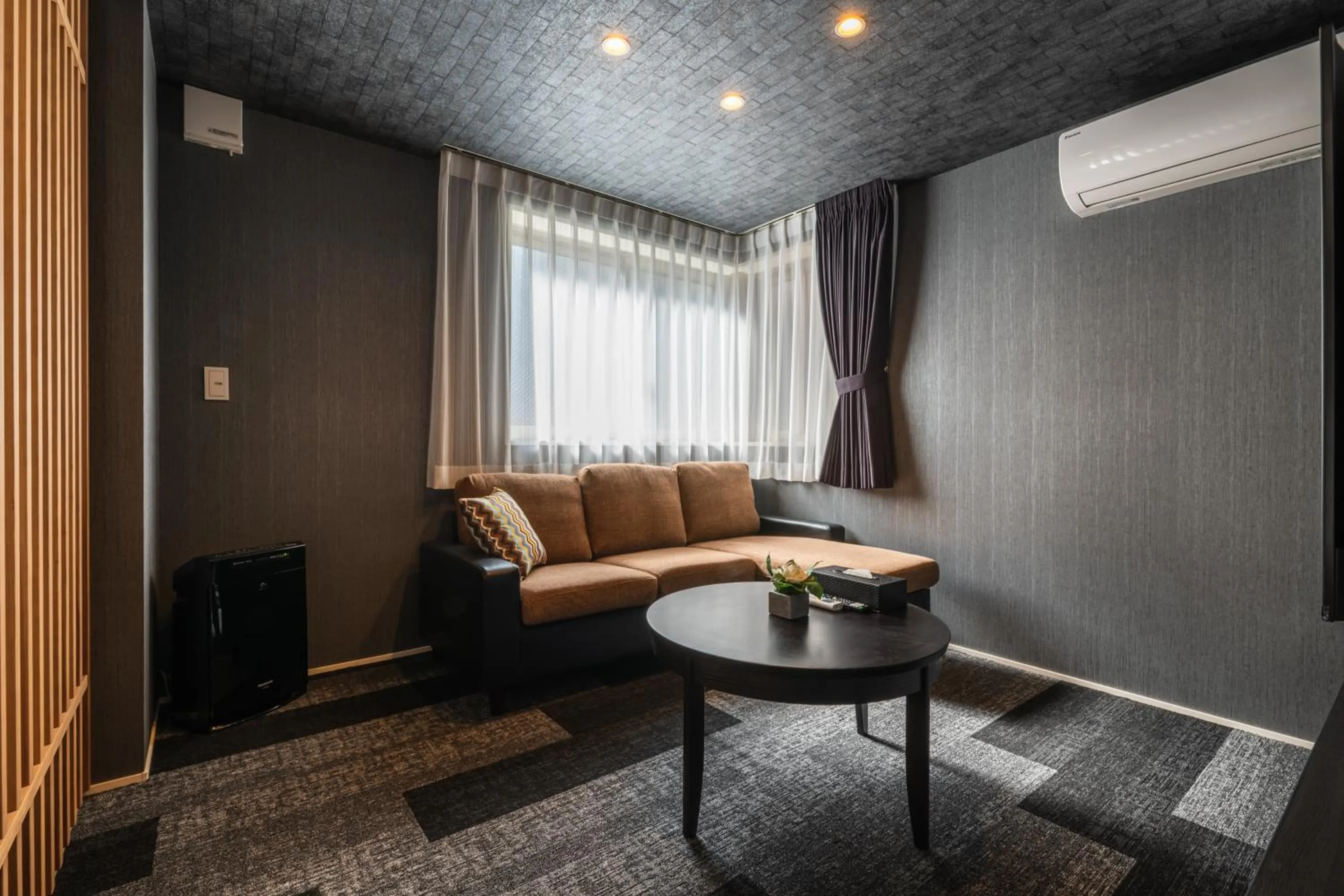 Living room in GRAND BASE Mojiko Ekimae