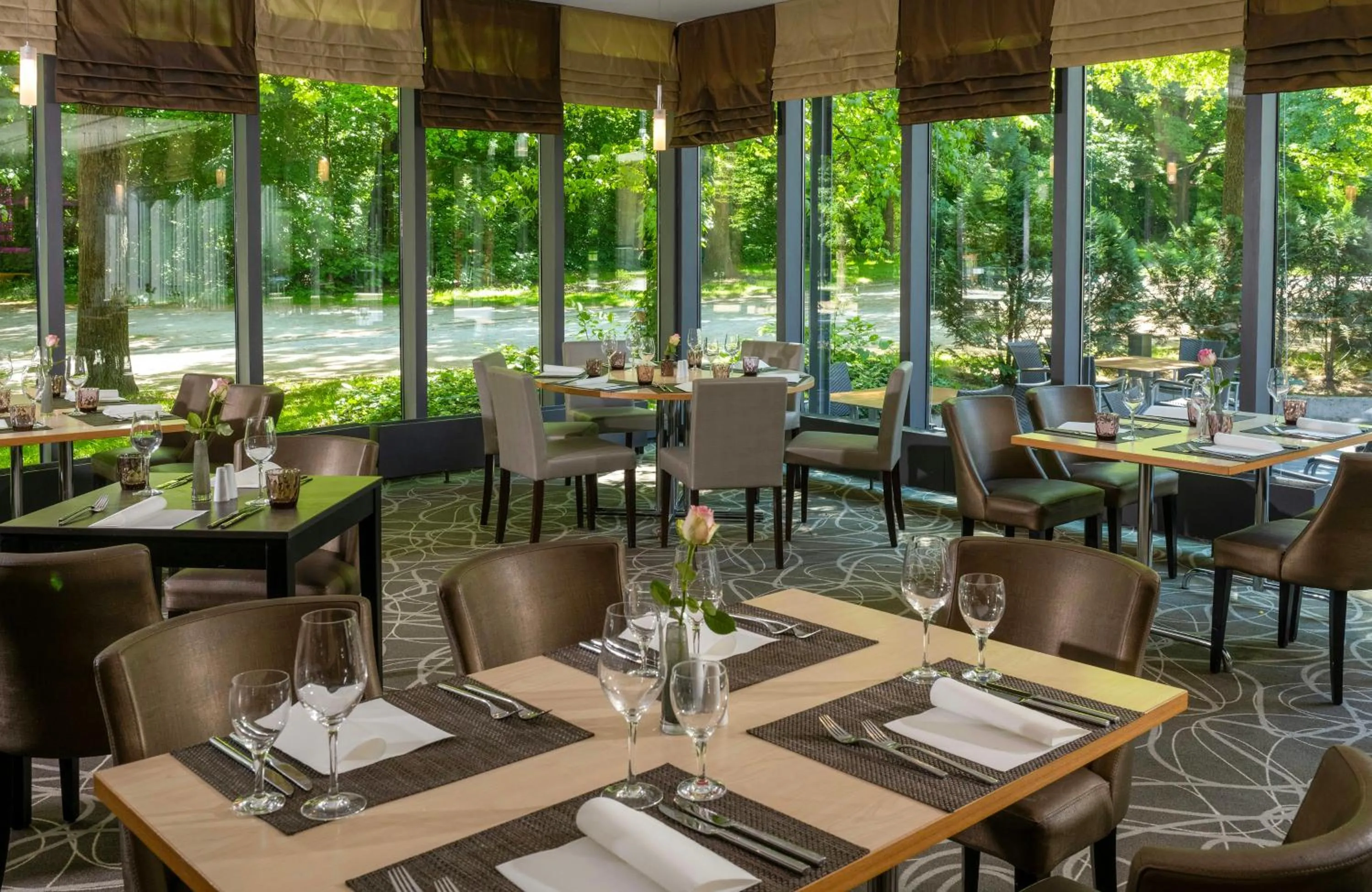 Restaurant/places to eat in Leonardo Hotel Hannover