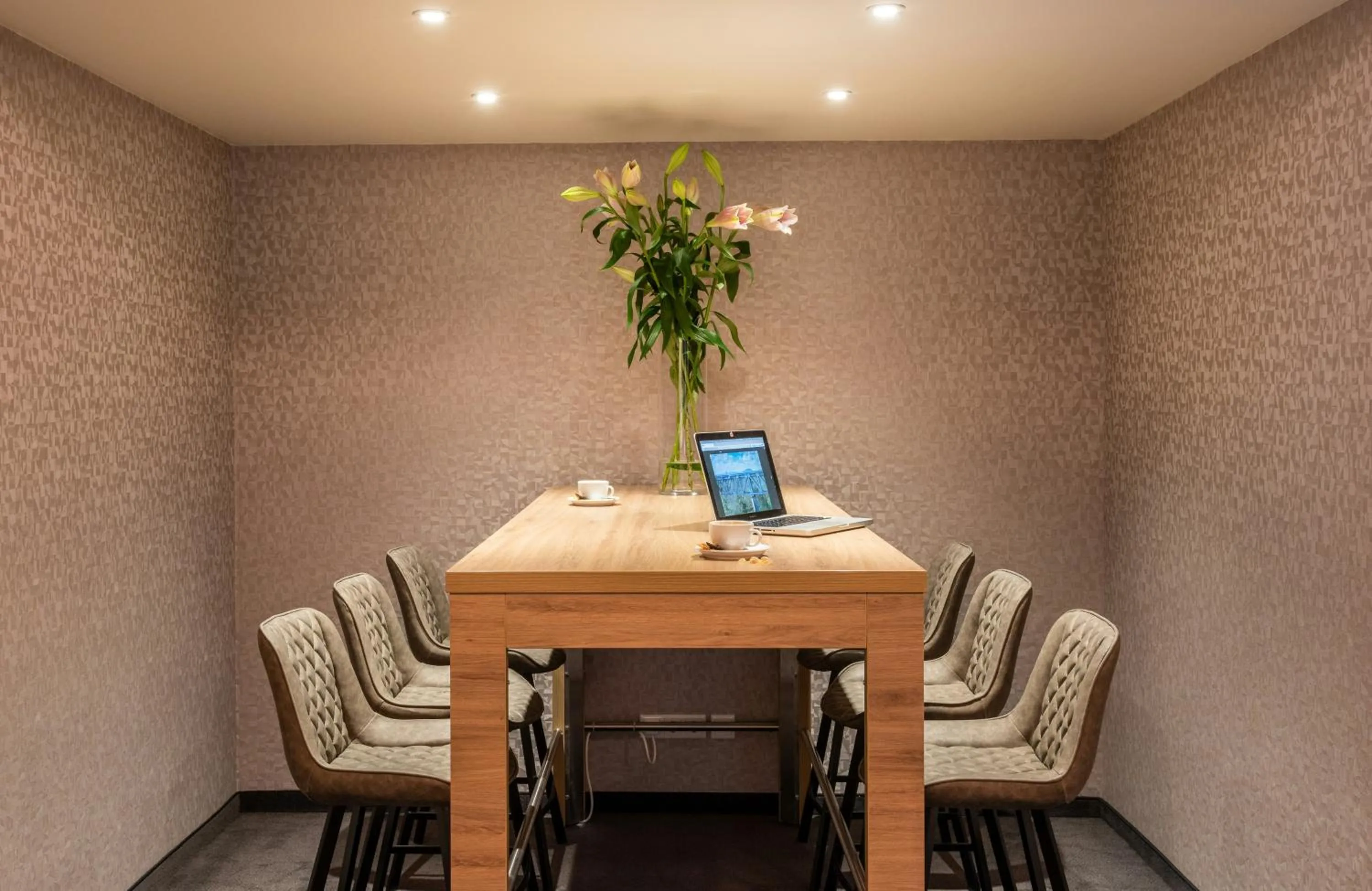 Meeting/conference room in Leonardo Hotel Hannover