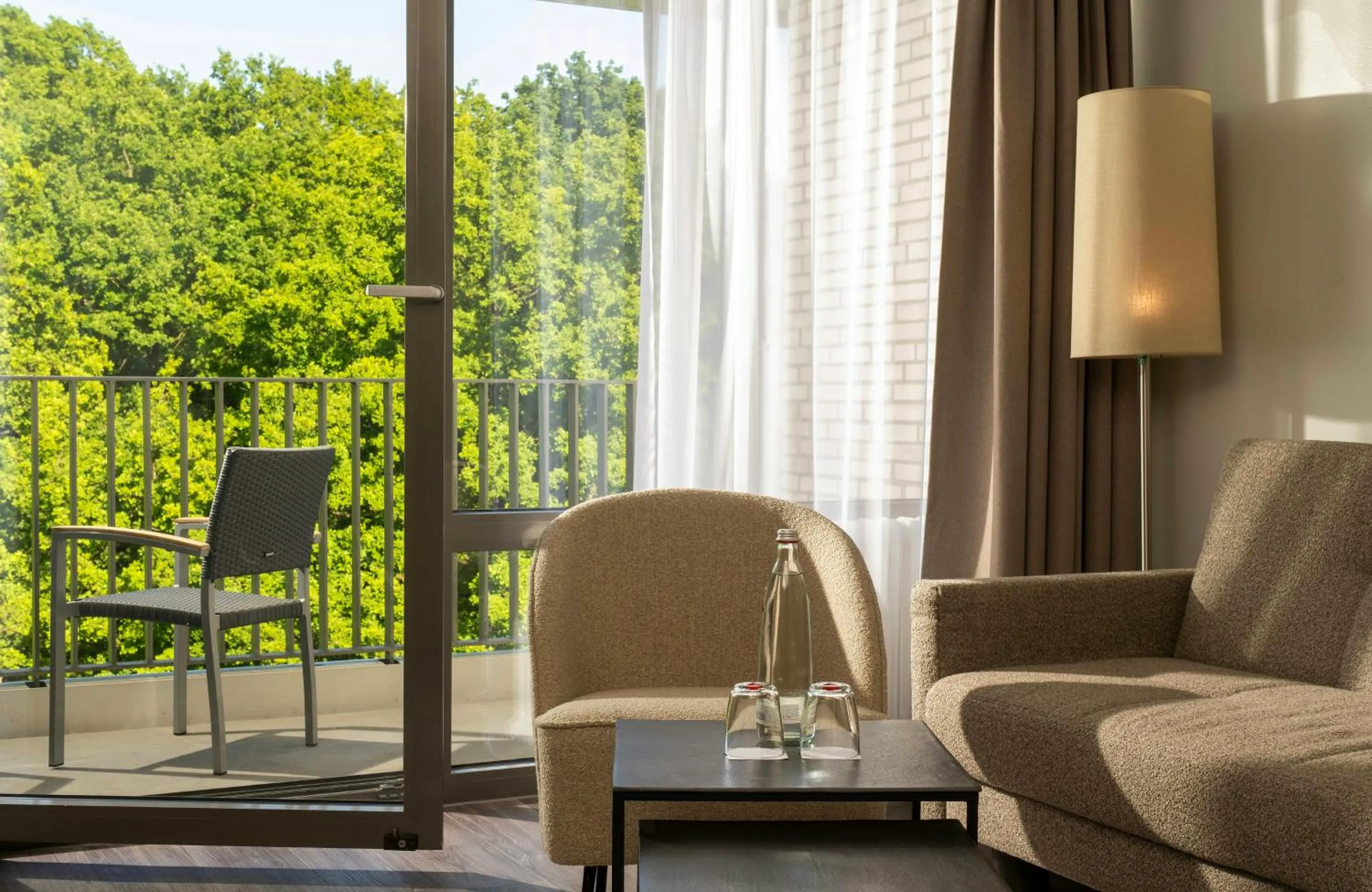 Photo of the whole room in Leonardo Hotel Hannover