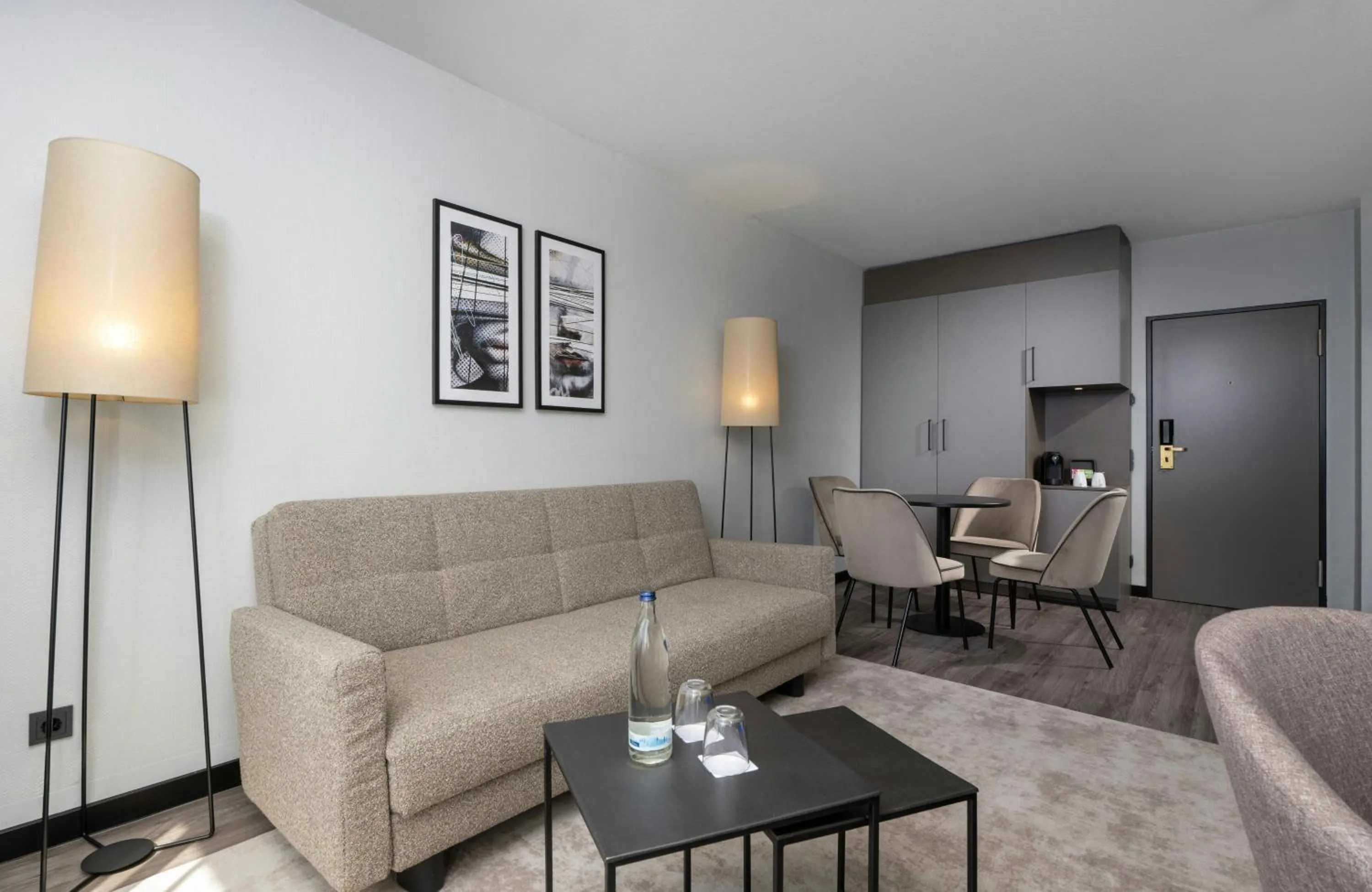 Photo of the whole room in Leonardo Hotel Hannover