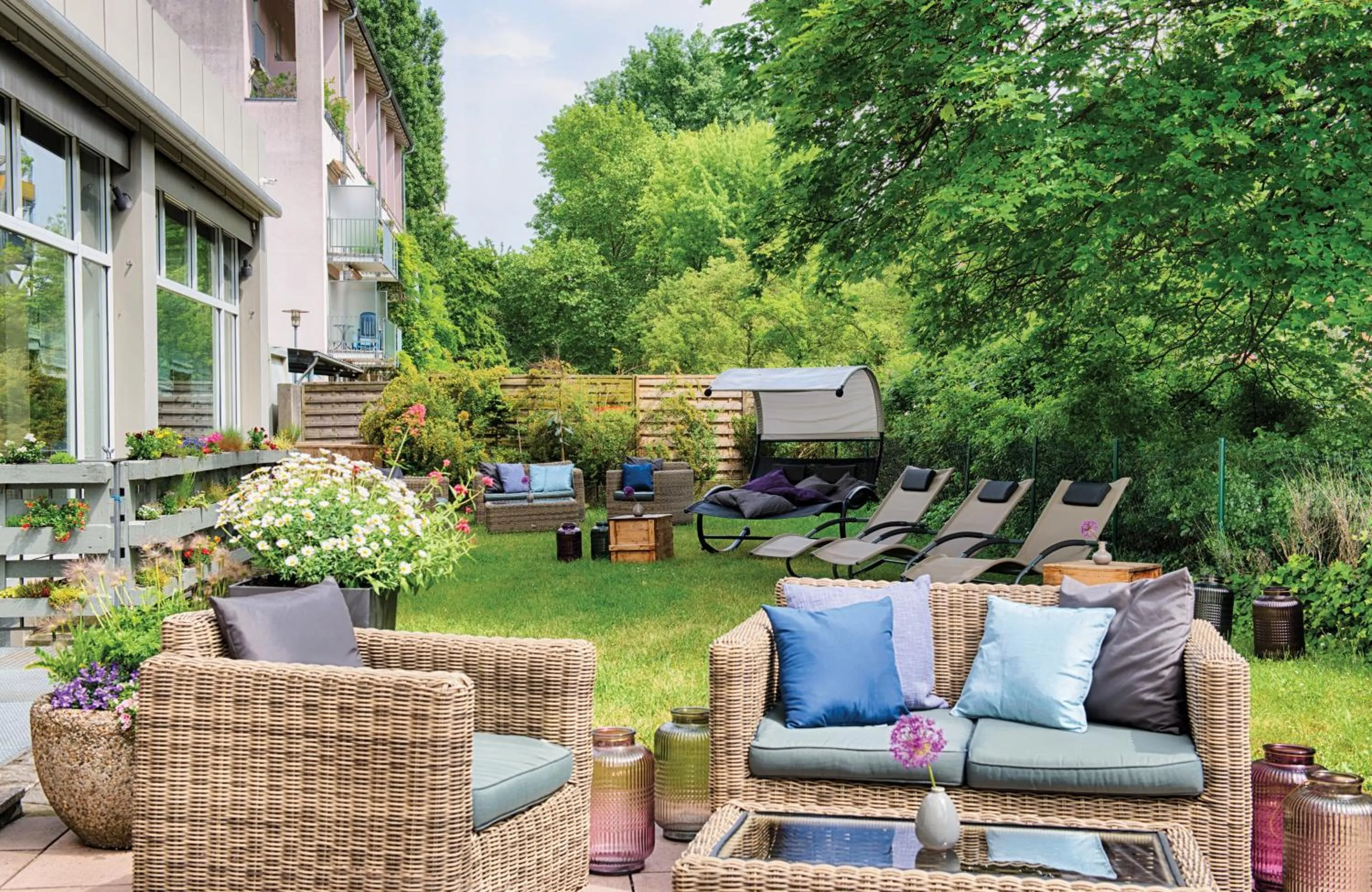 Balcony/Terrace in Leonardo Hotel Karlsruhe