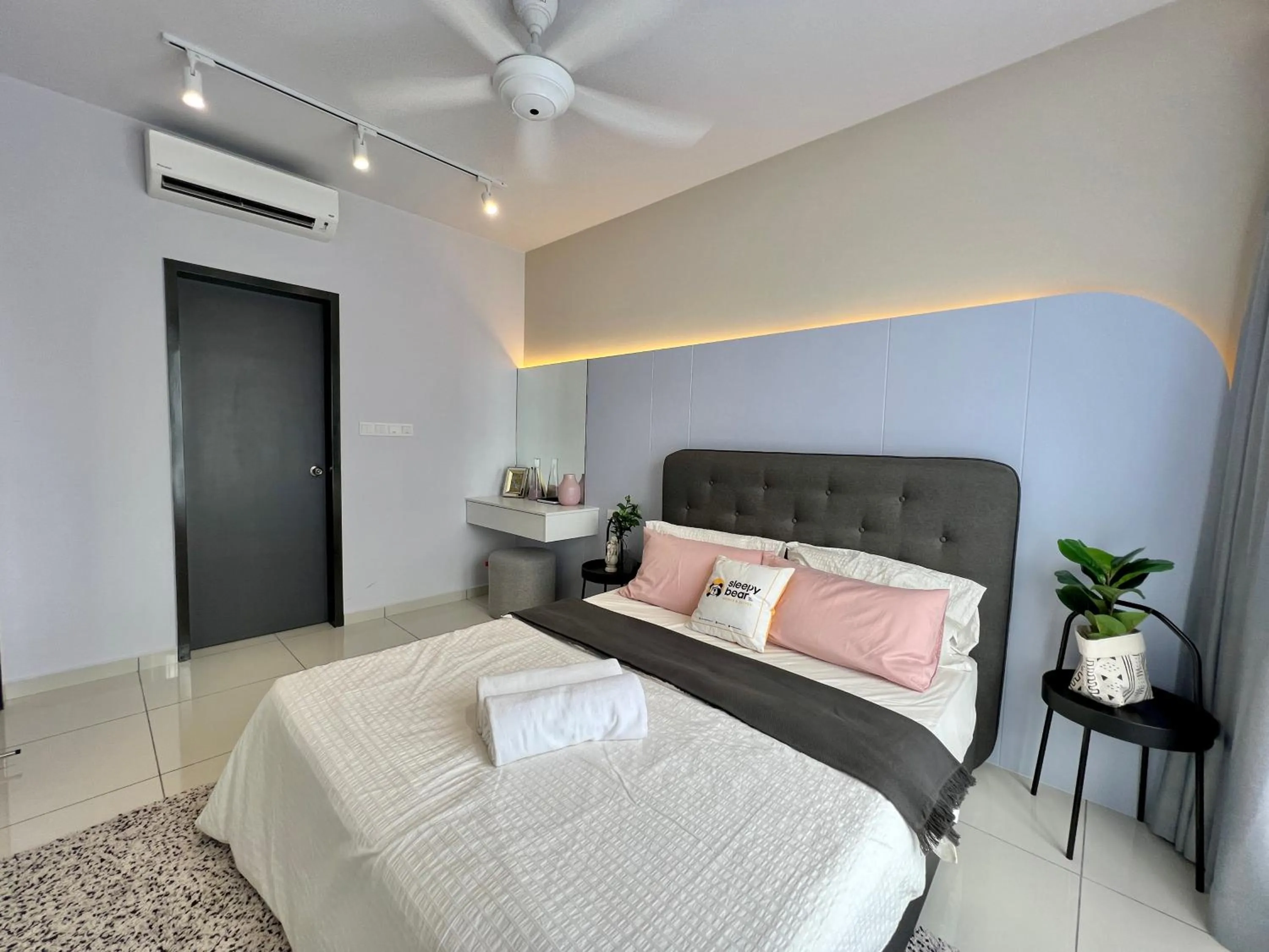 Bed in Gaia Residence, Gamuda Gardens Rawang by Sleepy Bear