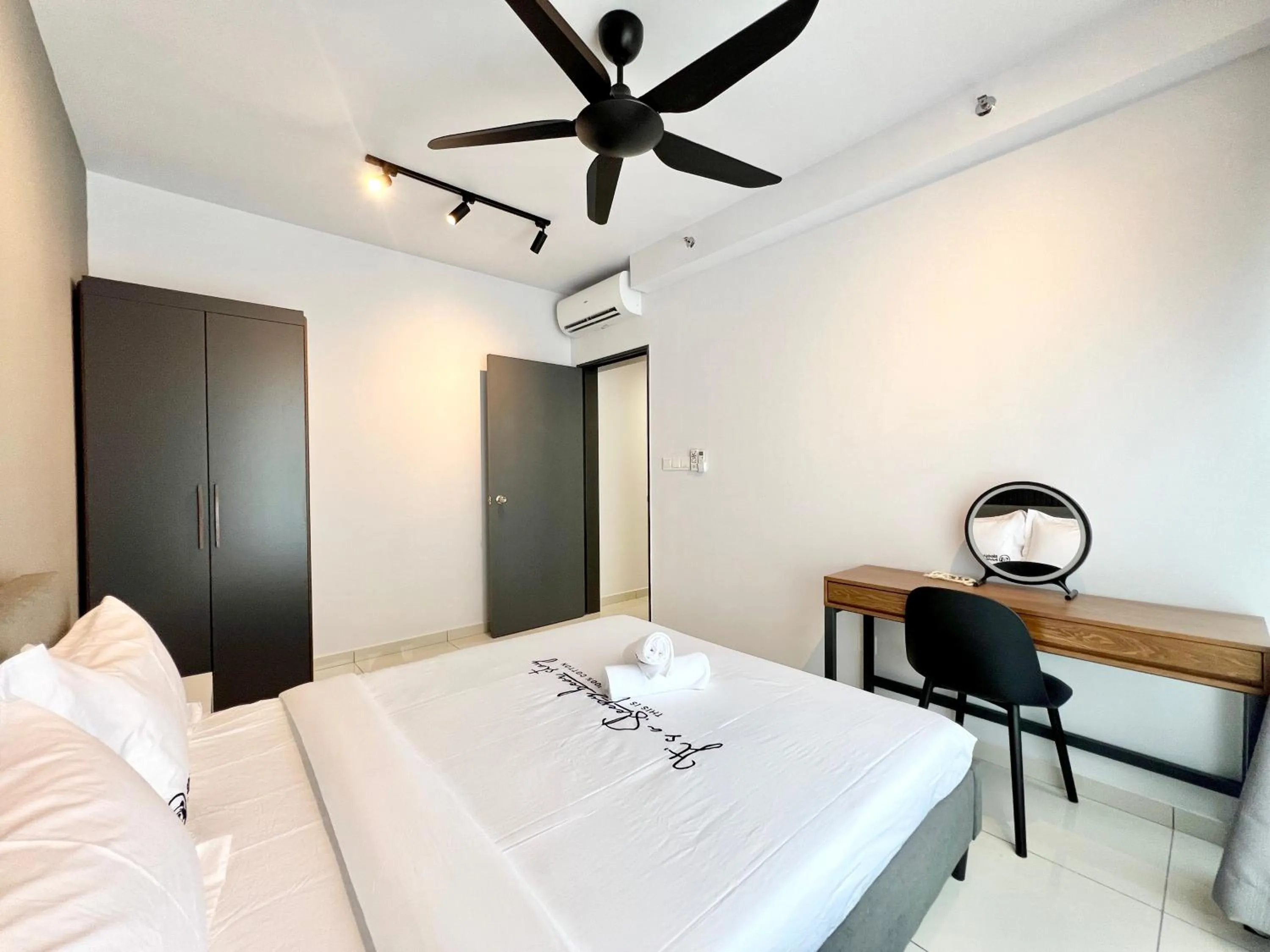 Bed in Gaia Residence, Gamuda Gardens Rawang by Sleepy Bear