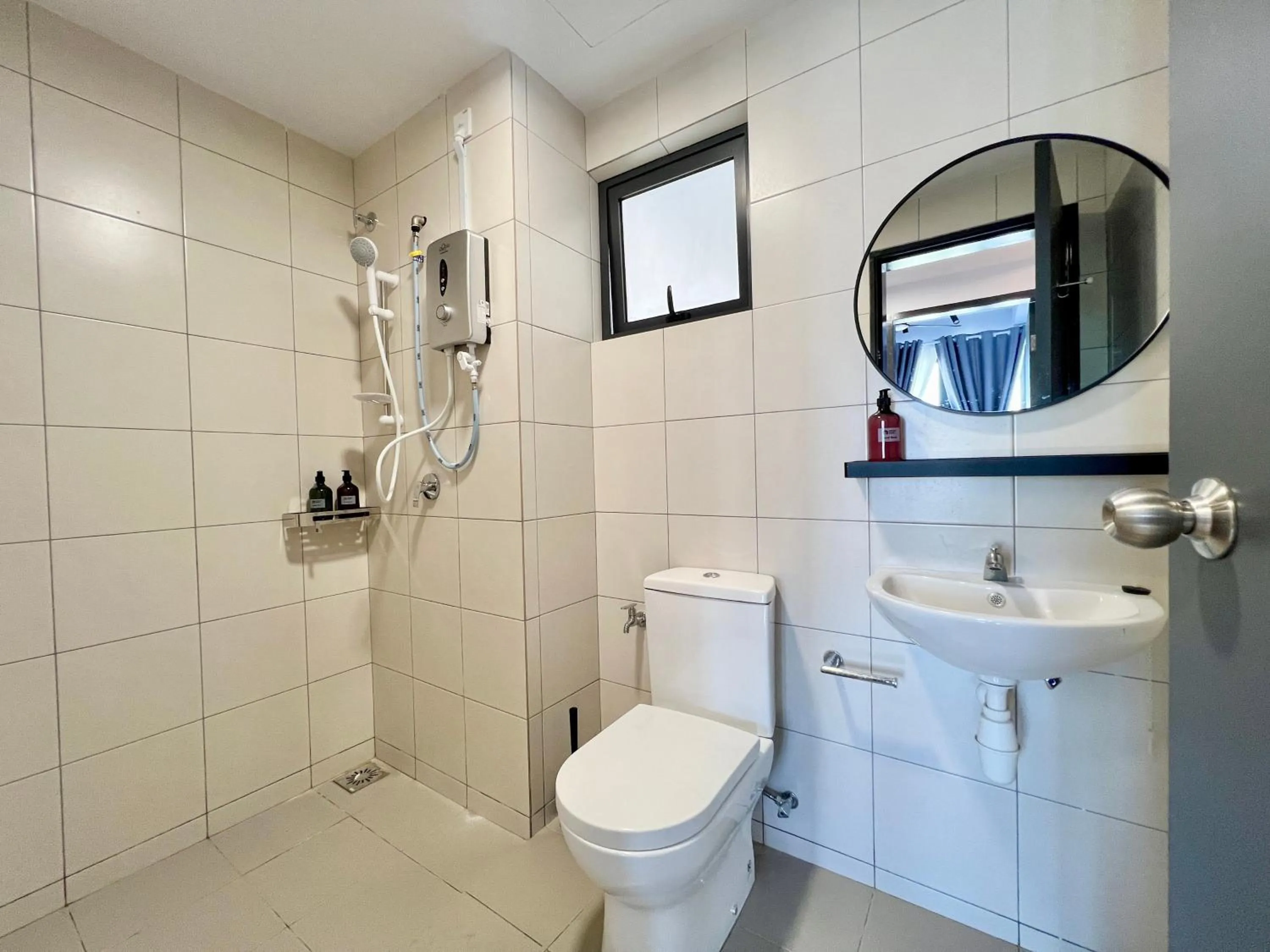 Toilet in Gaia Residence, Gamuda Gardens Rawang by Sleepy Bear