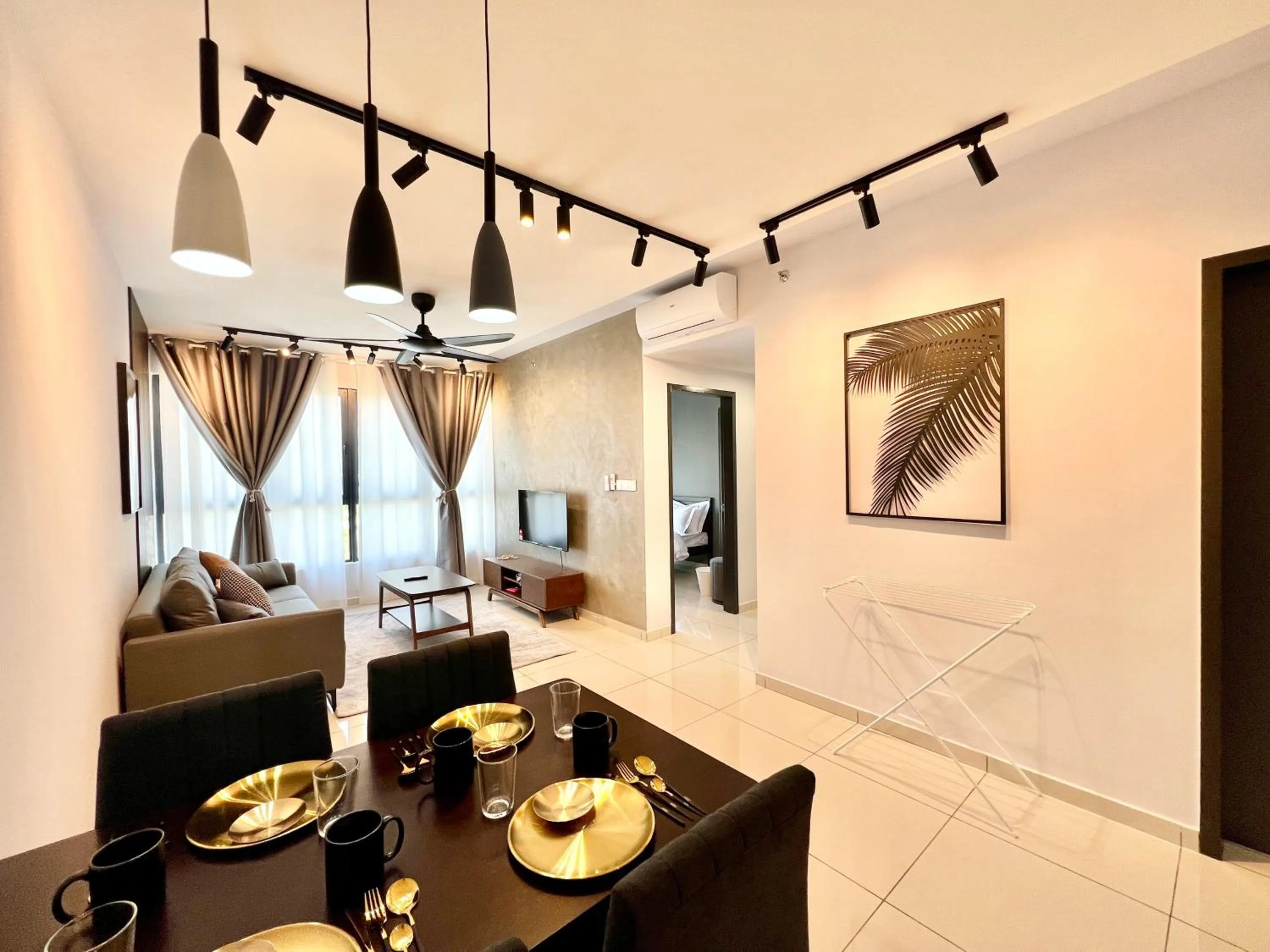 Kitchen or kitchenette in Gaia Residence, Gamuda Gardens Rawang by Sleepy Bear