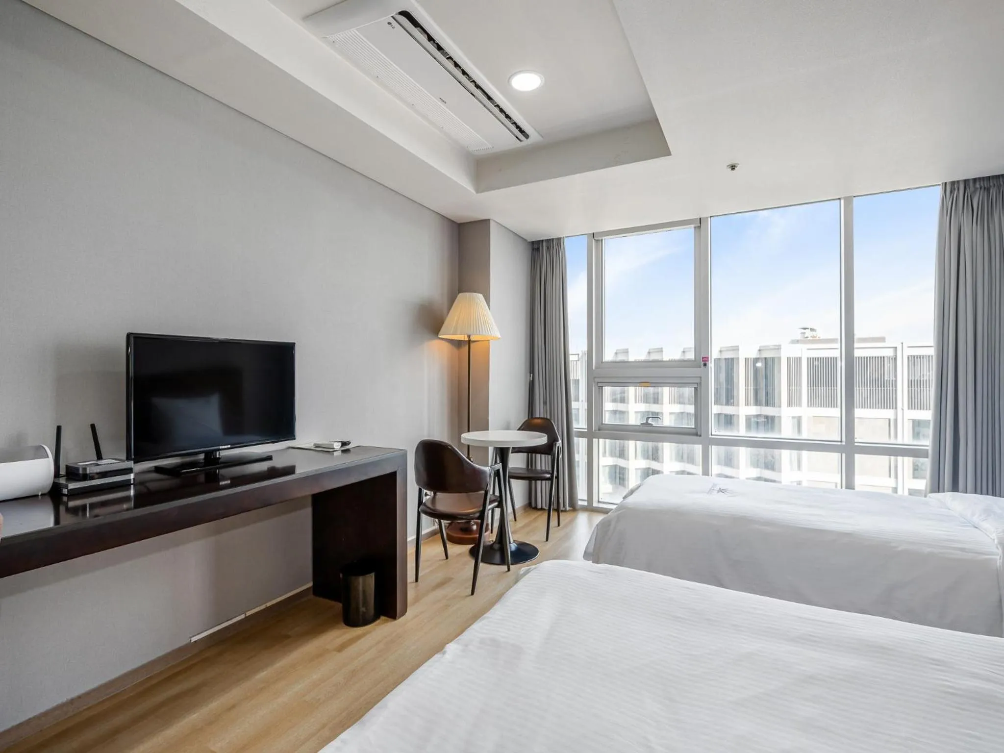 Area and facilities, Bed in Haeundae Seacloud Hotel Residence