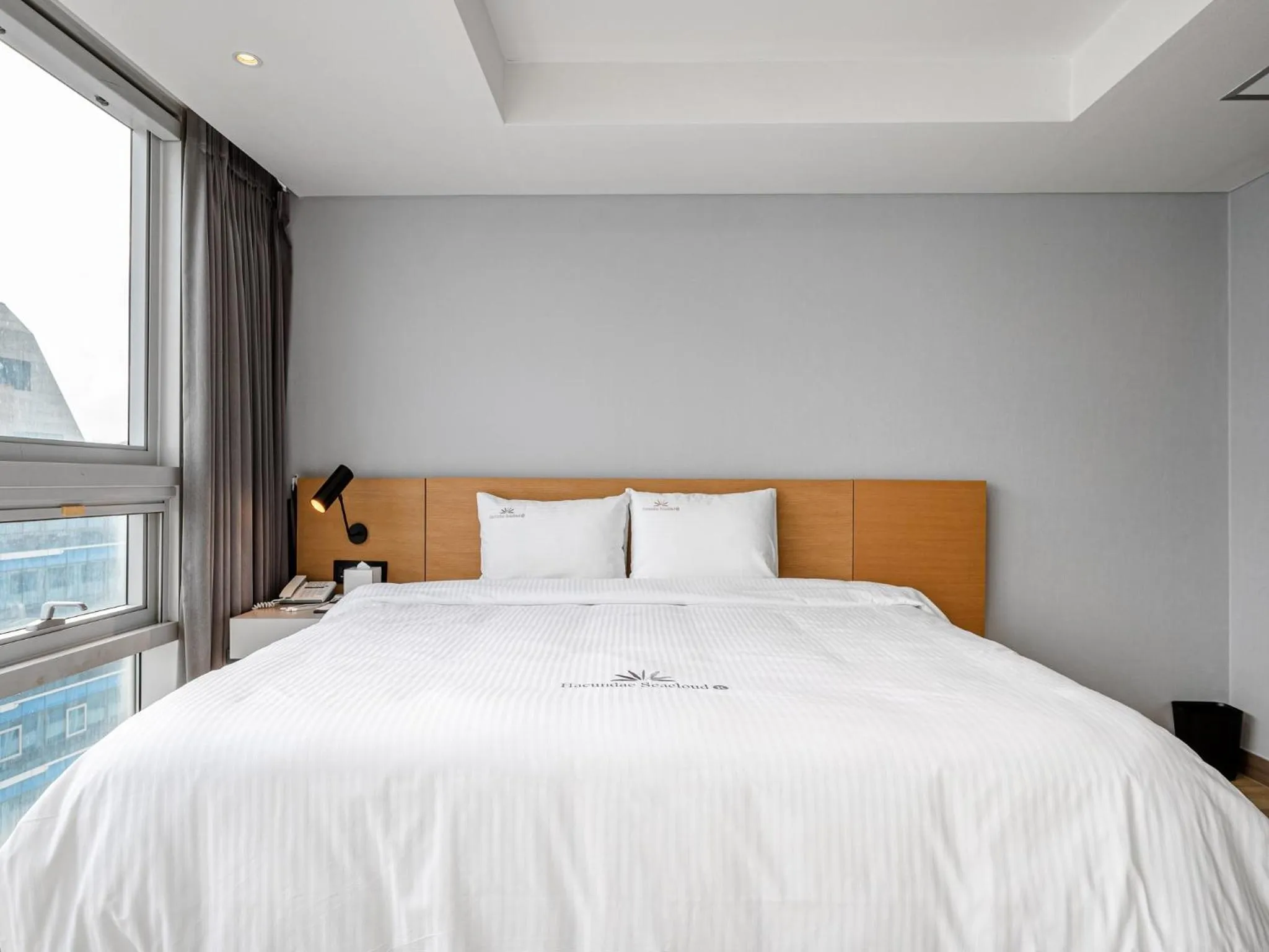 Bed in Haeundae Seacloud Hotel Residence