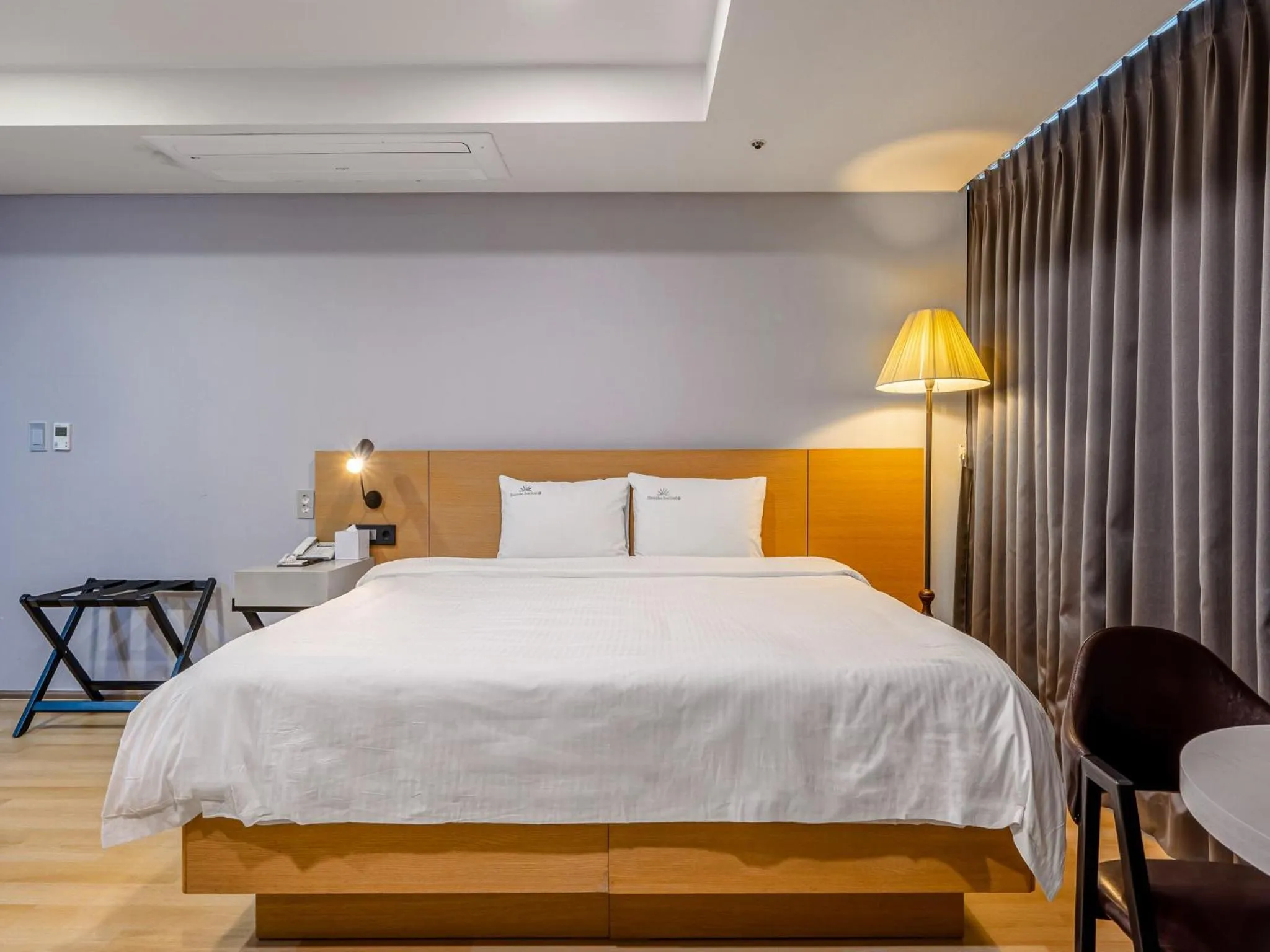 Bed in Haeundae Seacloud Hotel Residence
