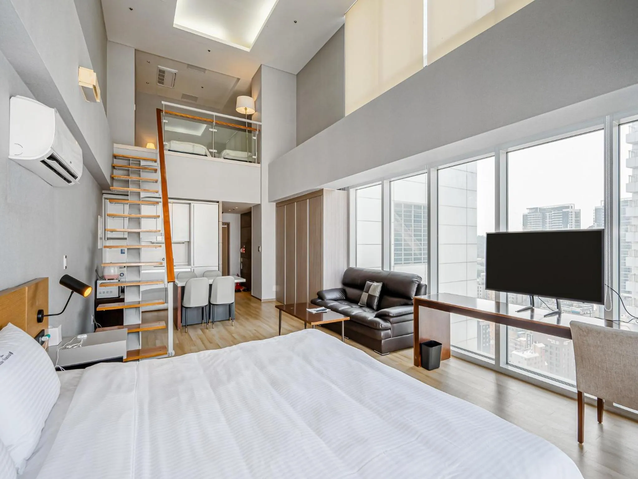 Area and facilities, Bed in Haeundae Seacloud Hotel Residence